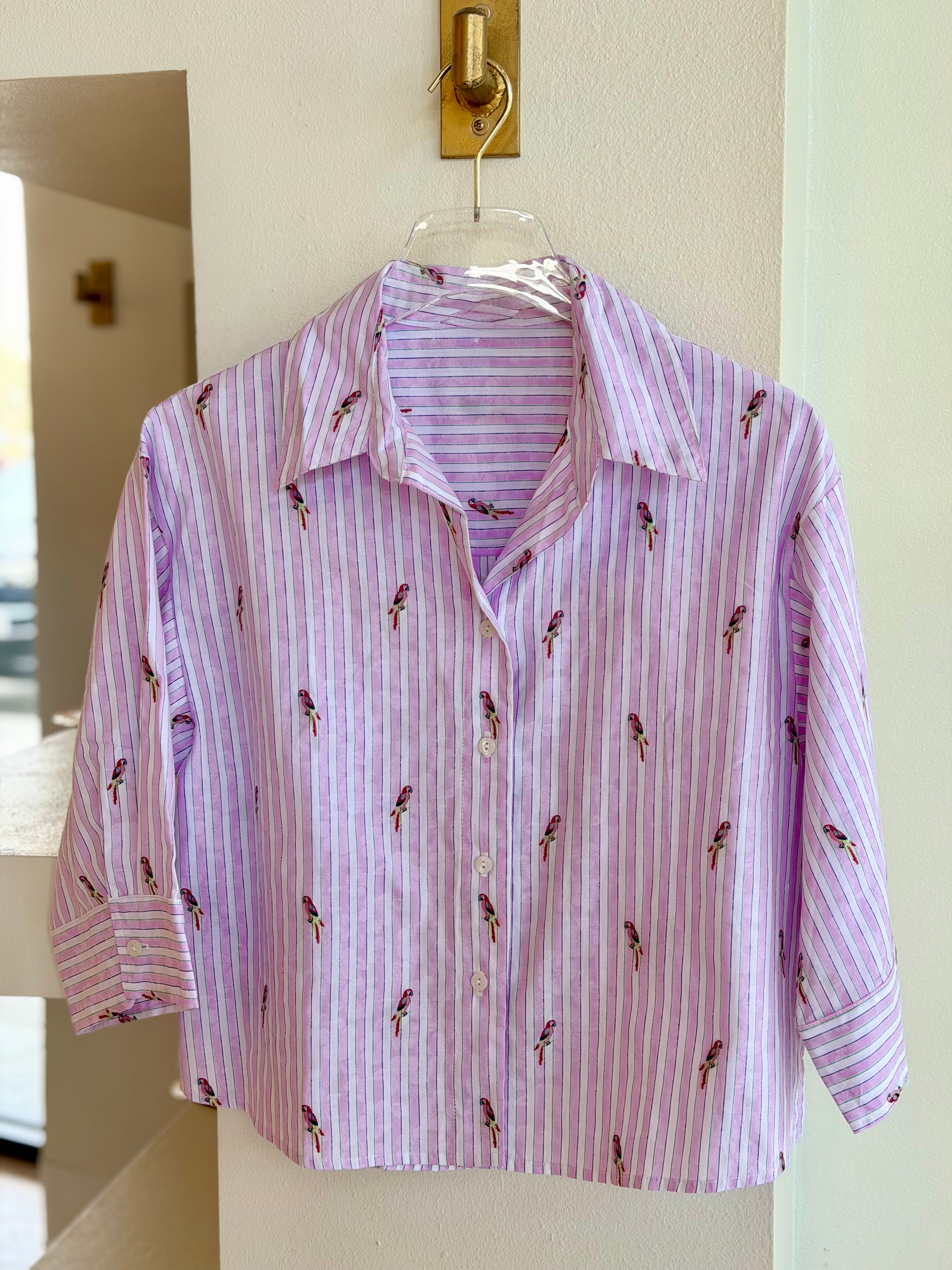 St1682 Pink Parrot Top