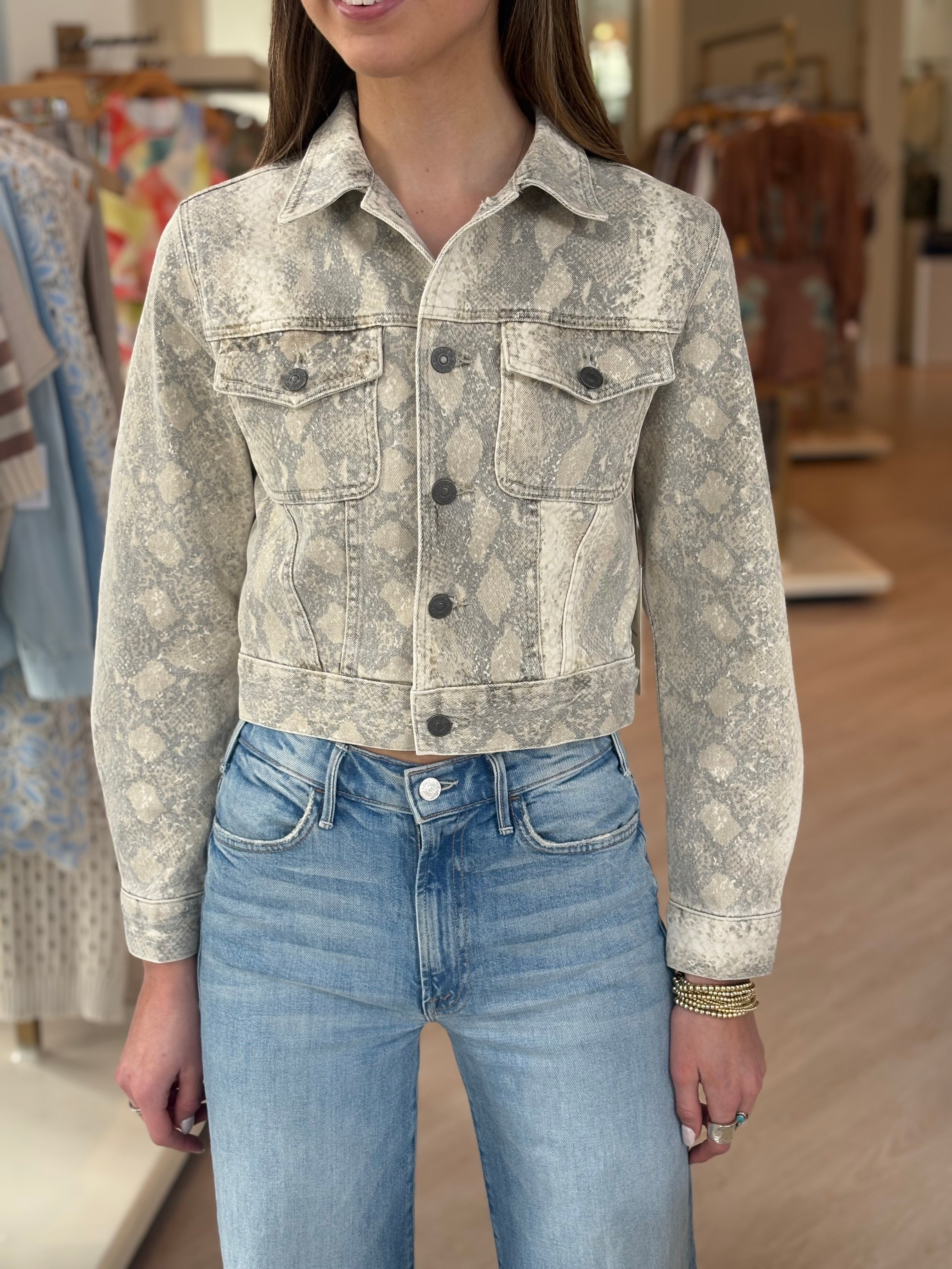 Ci5171 Python Print Shrunken Jacket