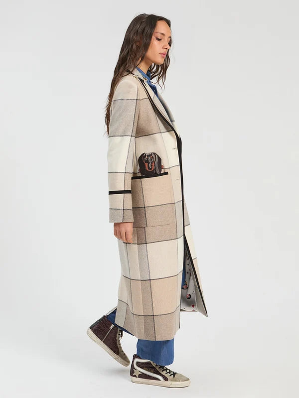 Vi33751 Favorite Dog Coat