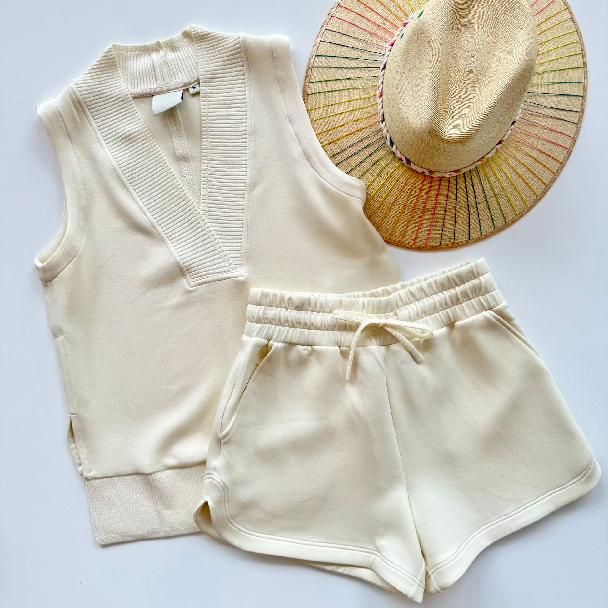 Va3163 SET - Cream Vneck Set