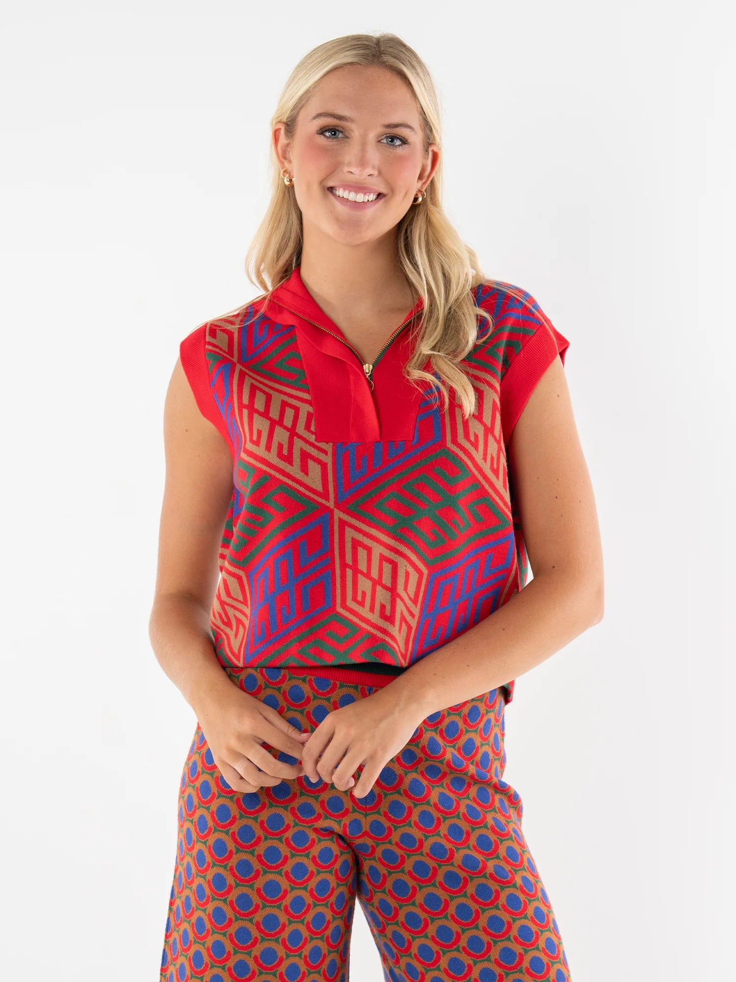 Em449 Red Knit Pullover Vest