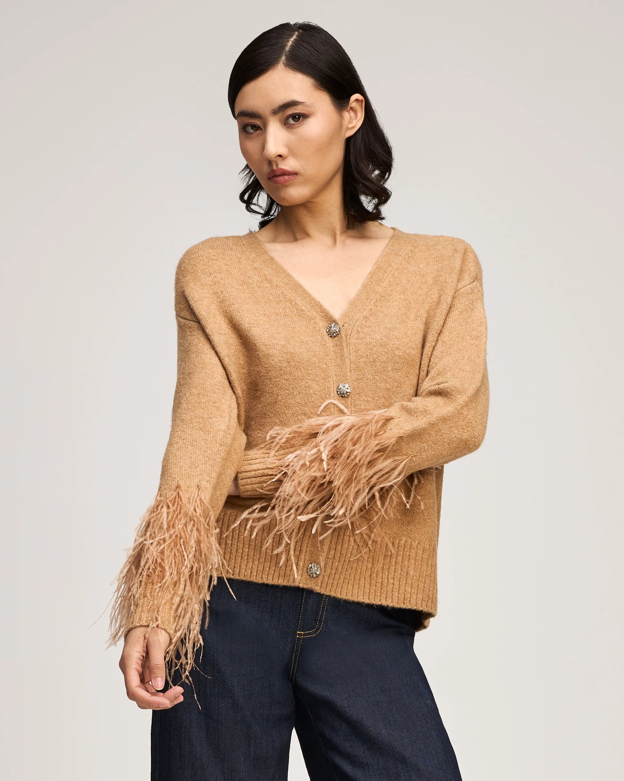 Cizk6272 Camel Feather Cardigan