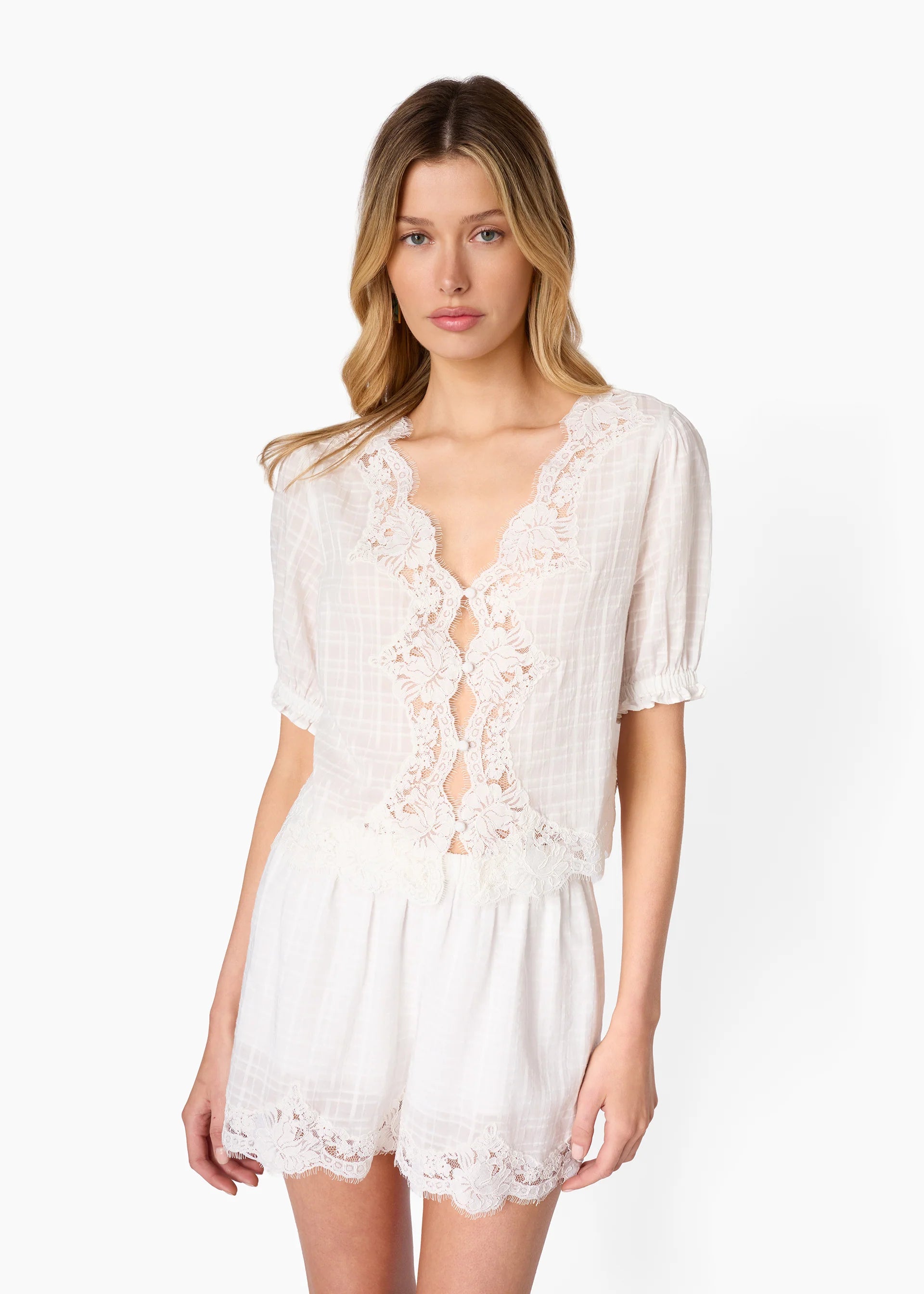 Cat05 White Lace Top