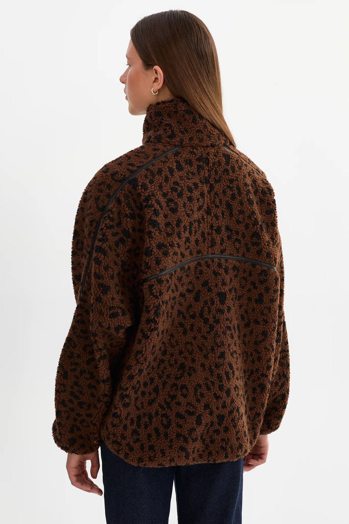 Lahelsa Leopard Fleece Pullover