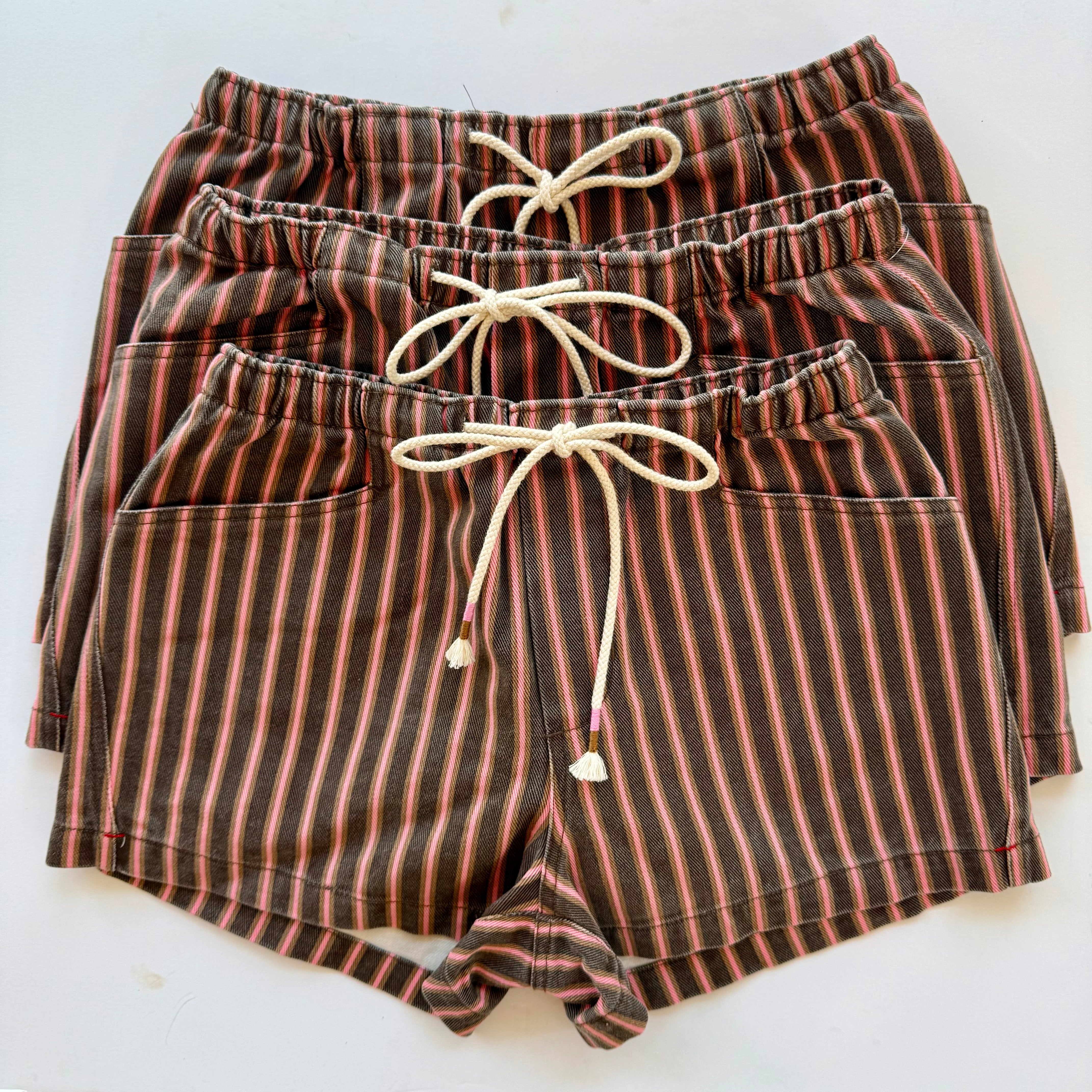 Xixd046 Brown Stripe Denim Shorts
