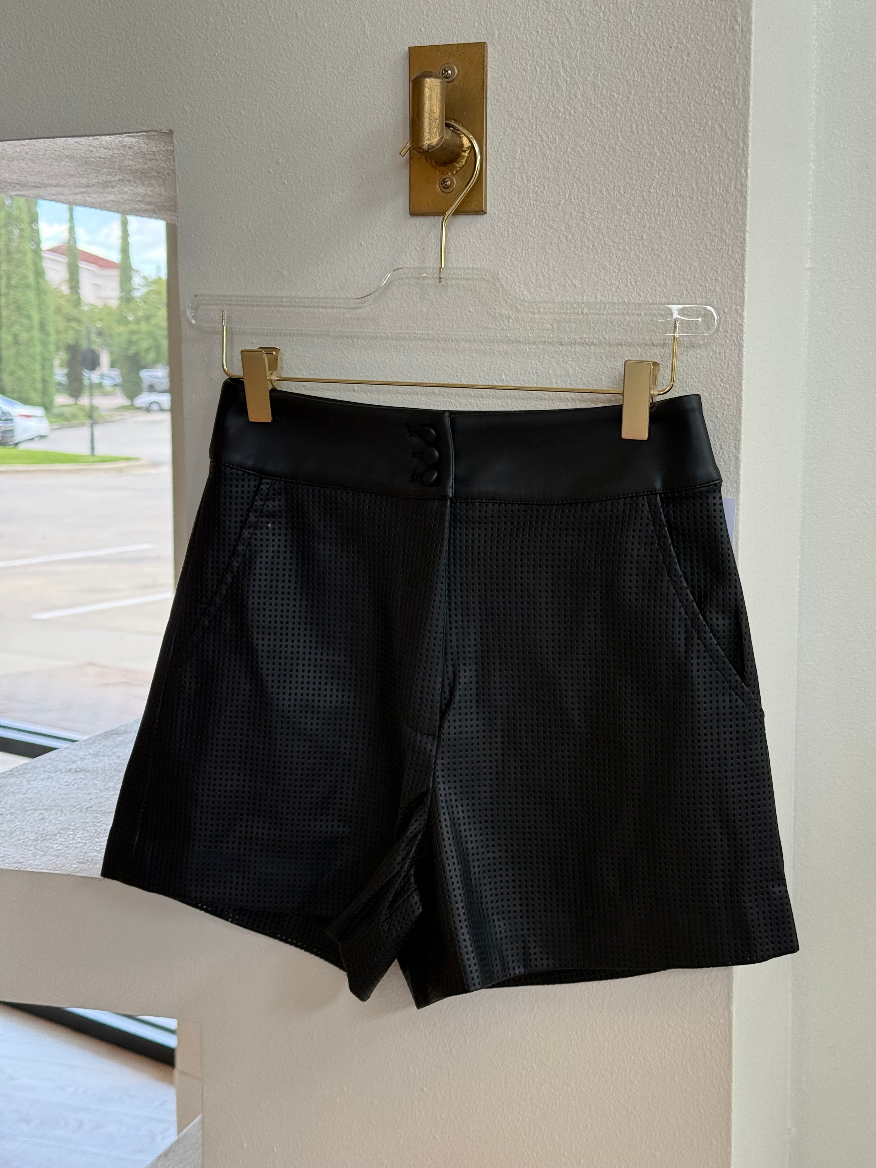 Do76045 Faux Leather Perforated Short - Black