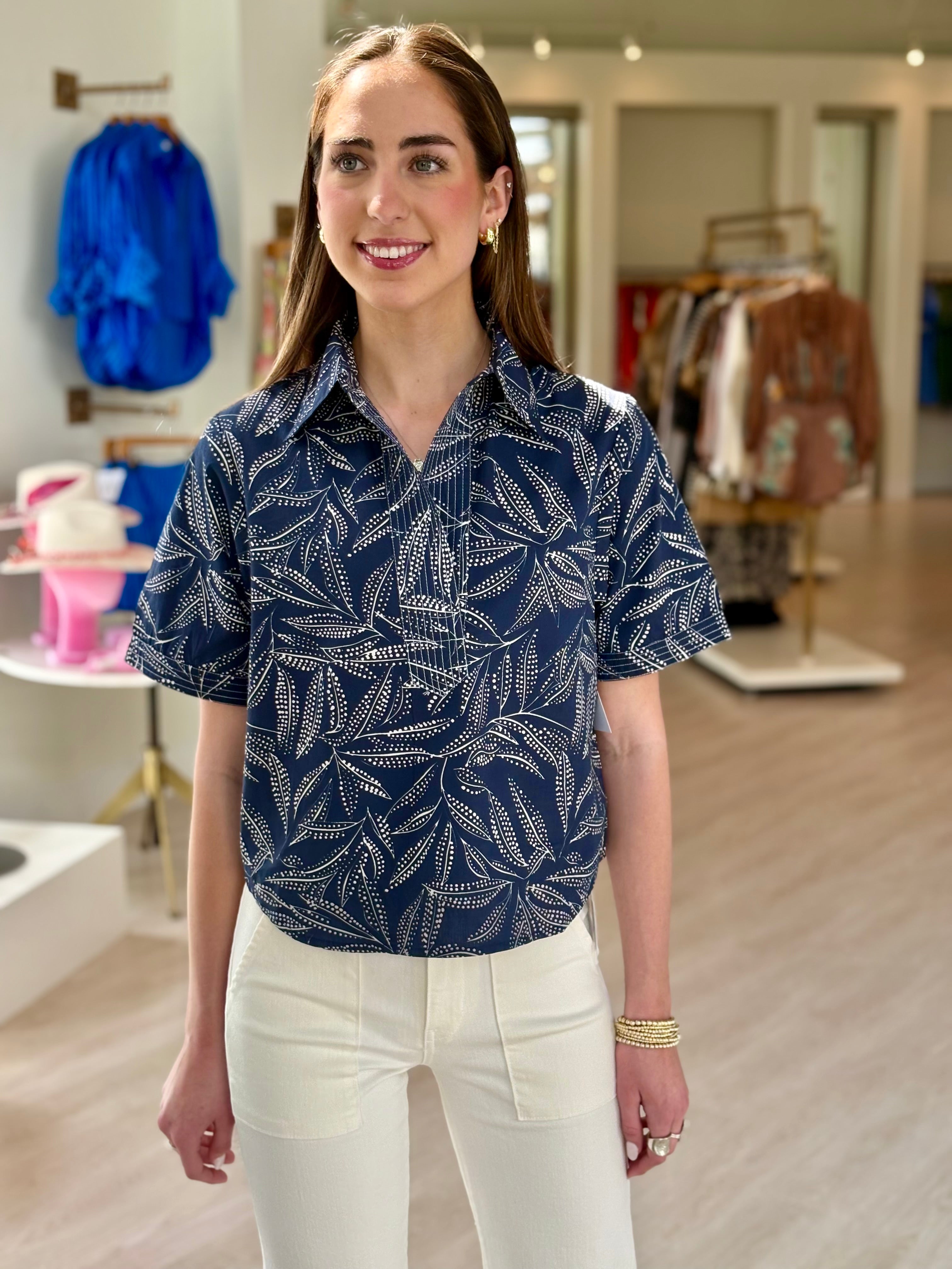 Ne124 Navy Leaf Split Neck Top