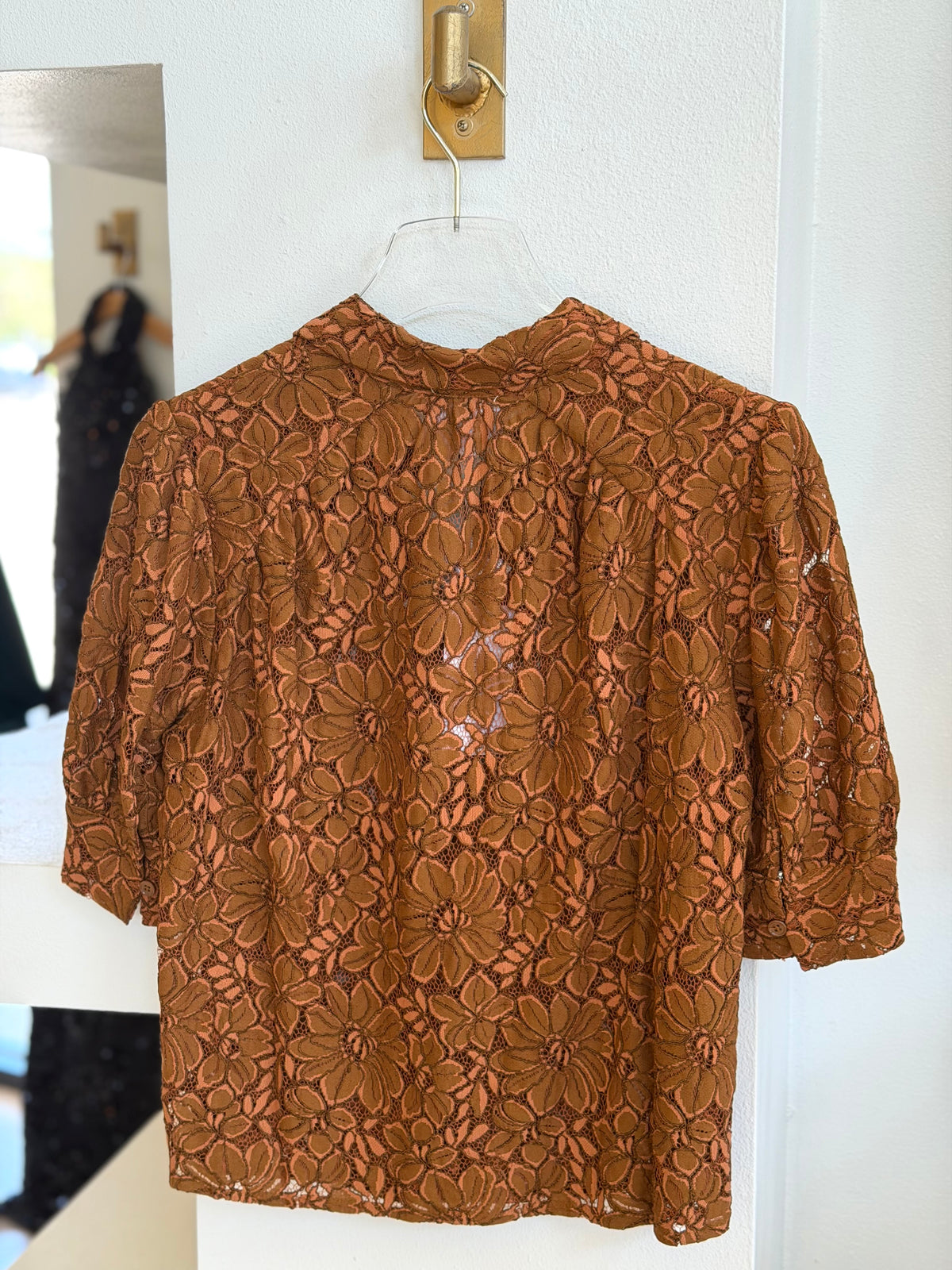 Su171 Rust Lace Blouse