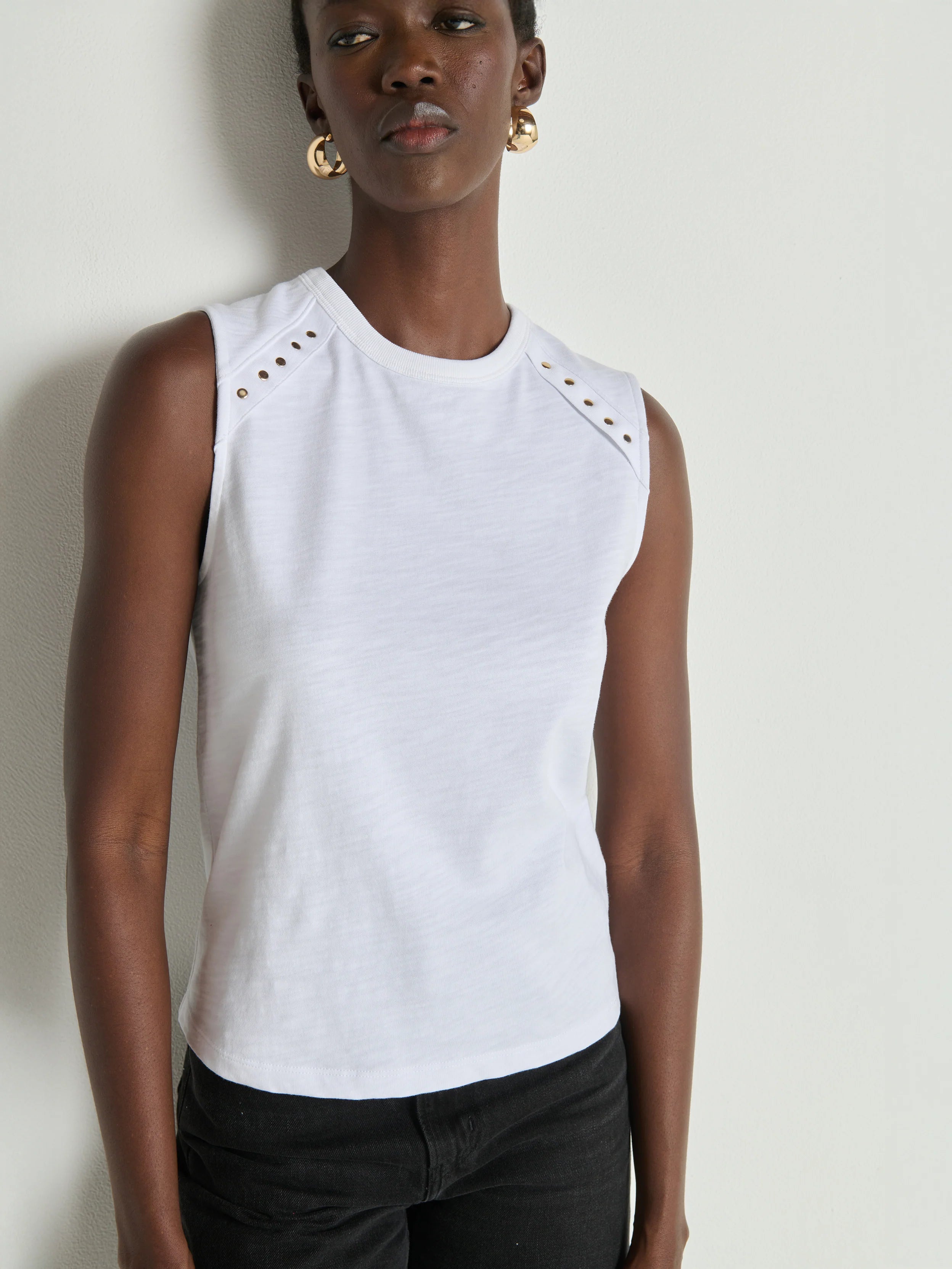 Na11302 White Snap Tank