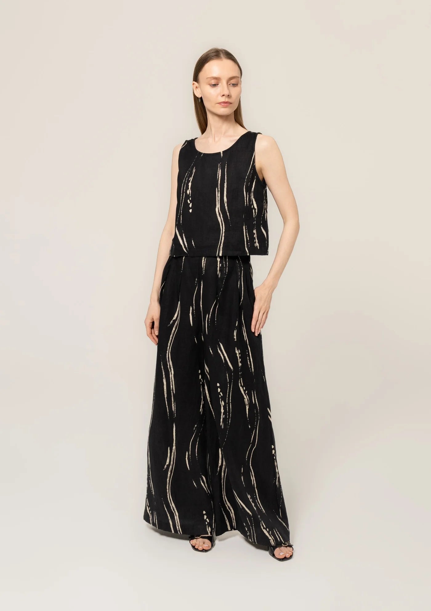 Be4271 Black Sumi Tank