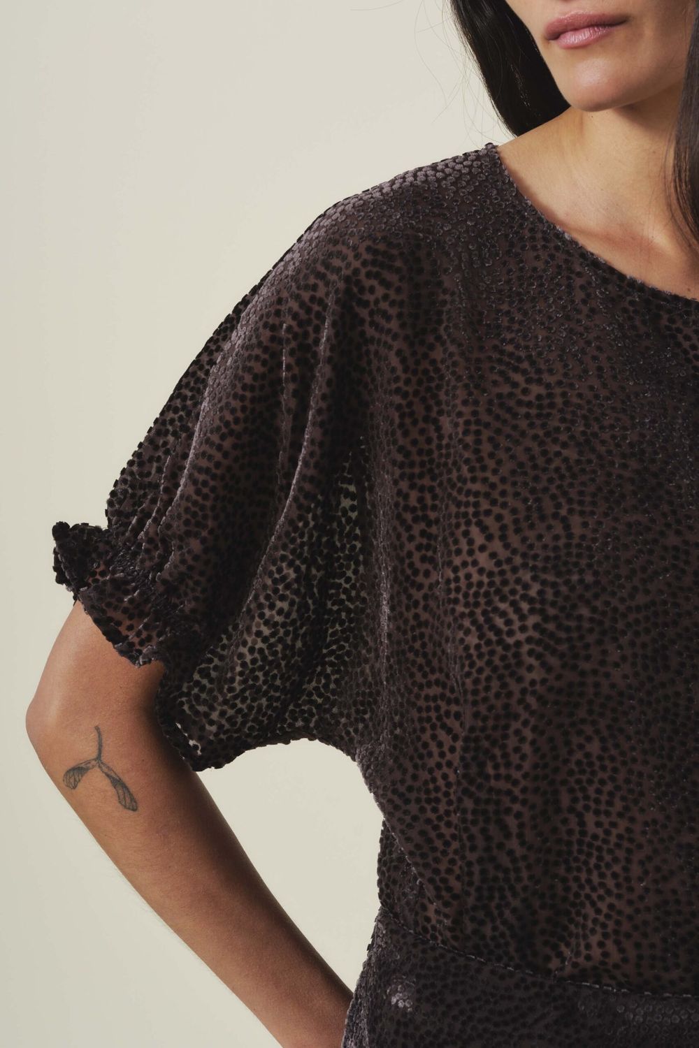 Veaddie Chocolate Dot Blouse
