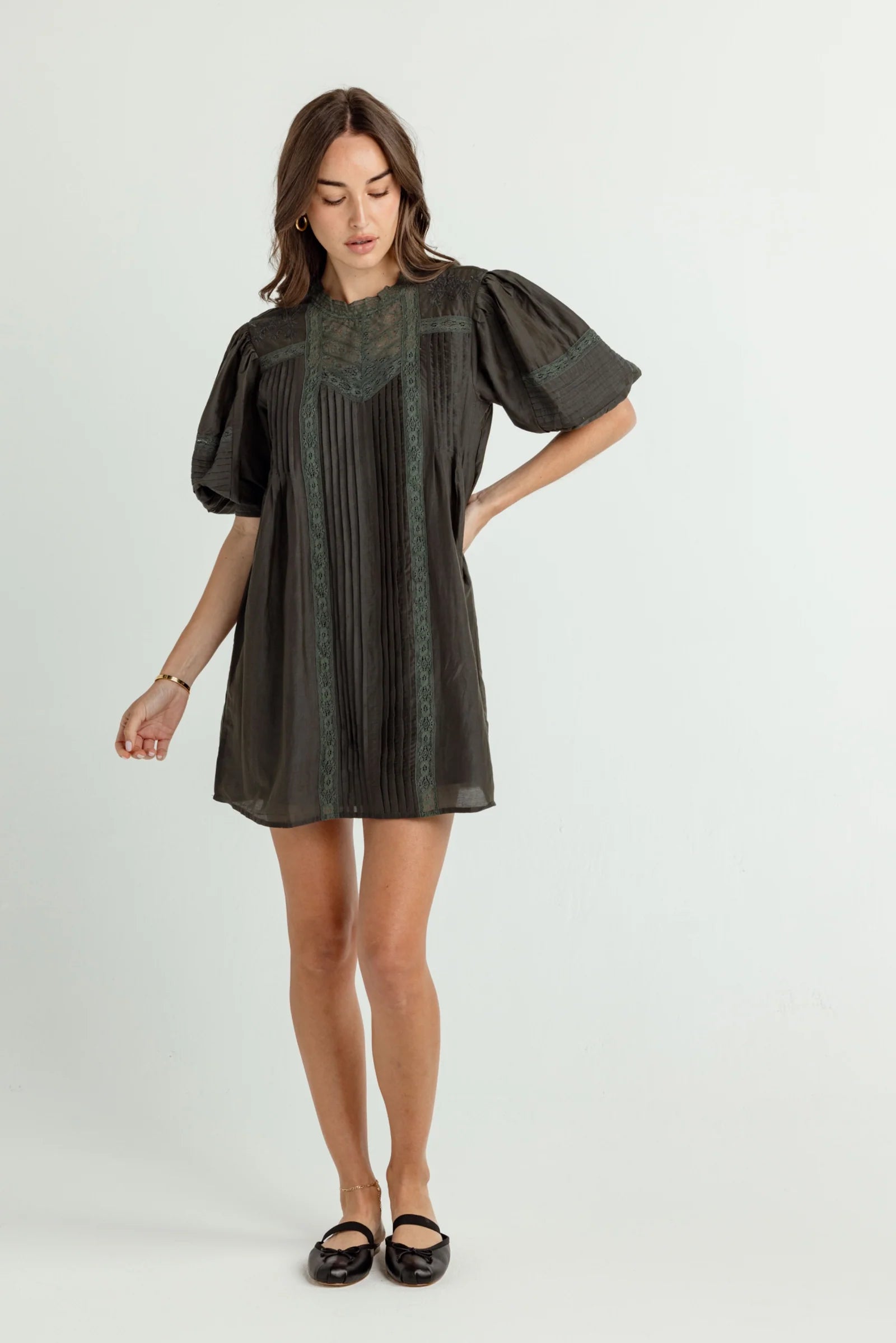 Su051 Green Feminine Shift Dress