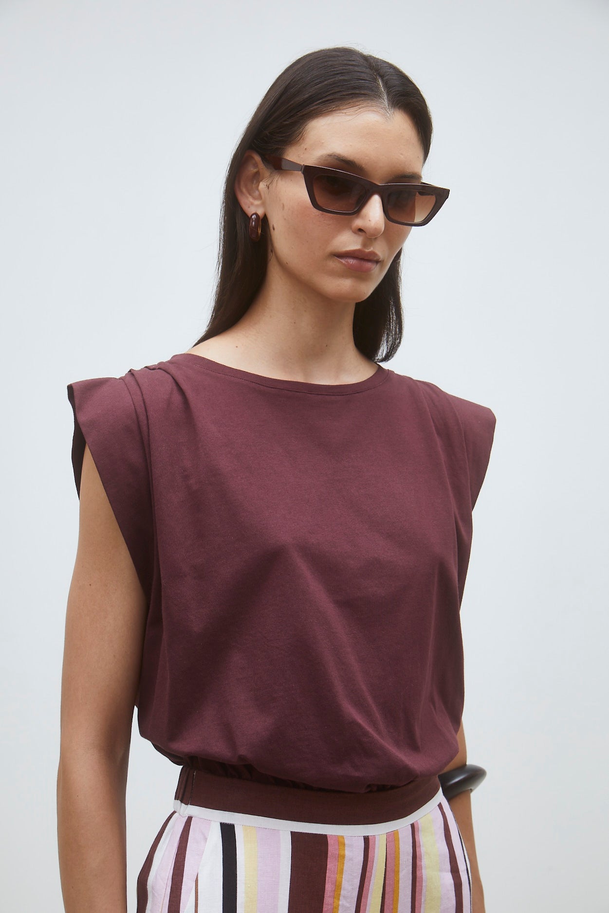 Su8307 Burgundy Tee