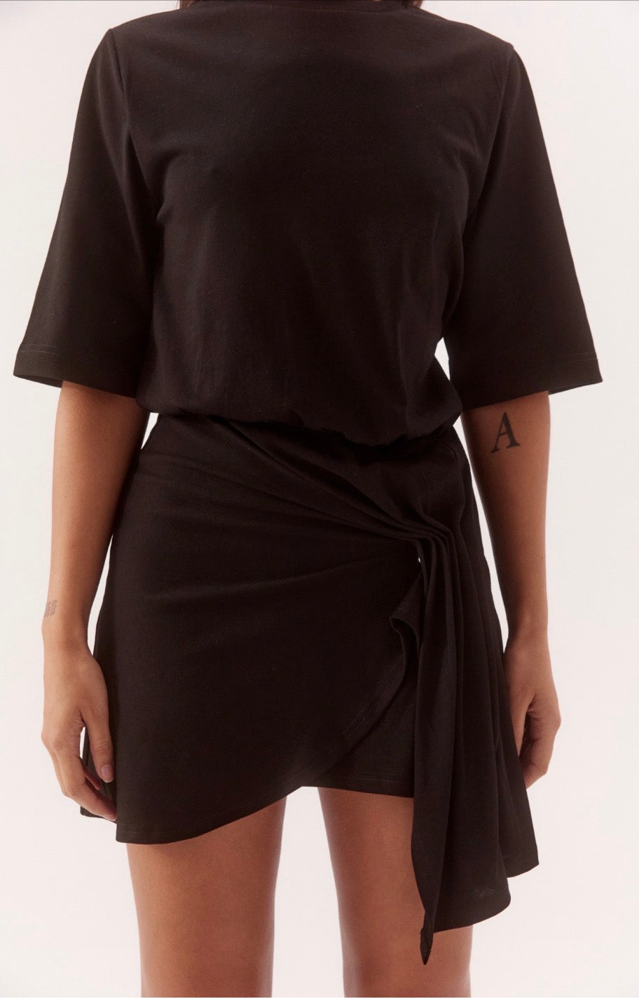 So6046 Black Fitted Tshirt Dress