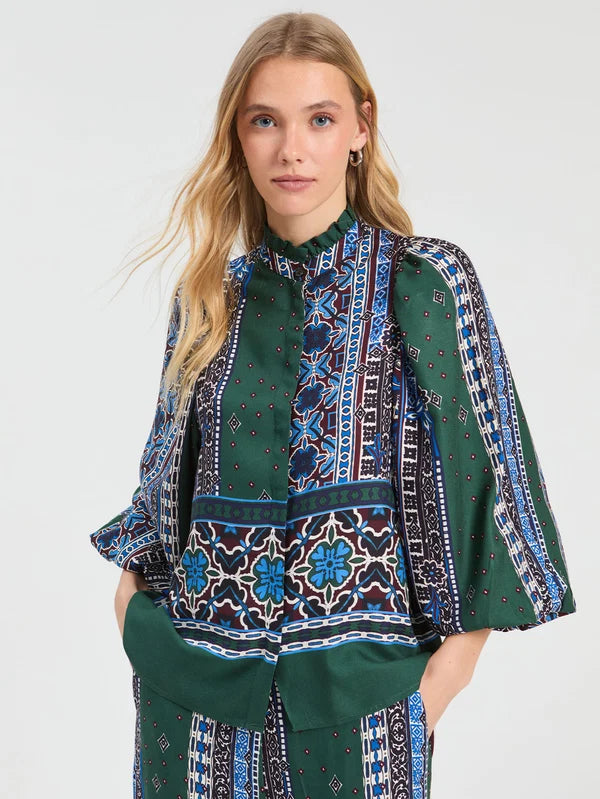 Vi34169 Paisley Green Top