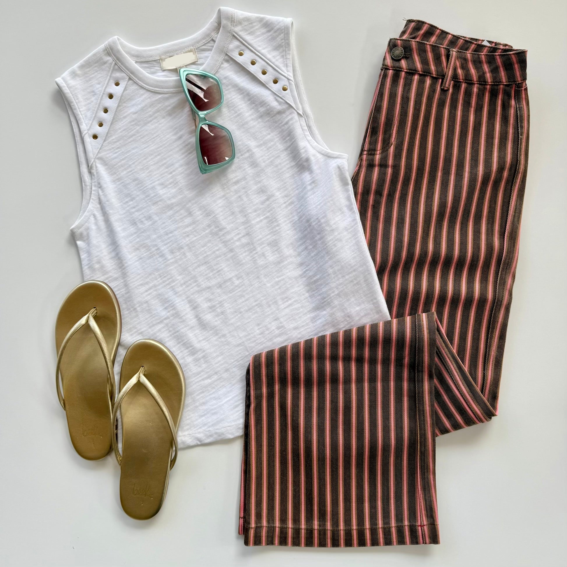 Na11302 White Snap Tank