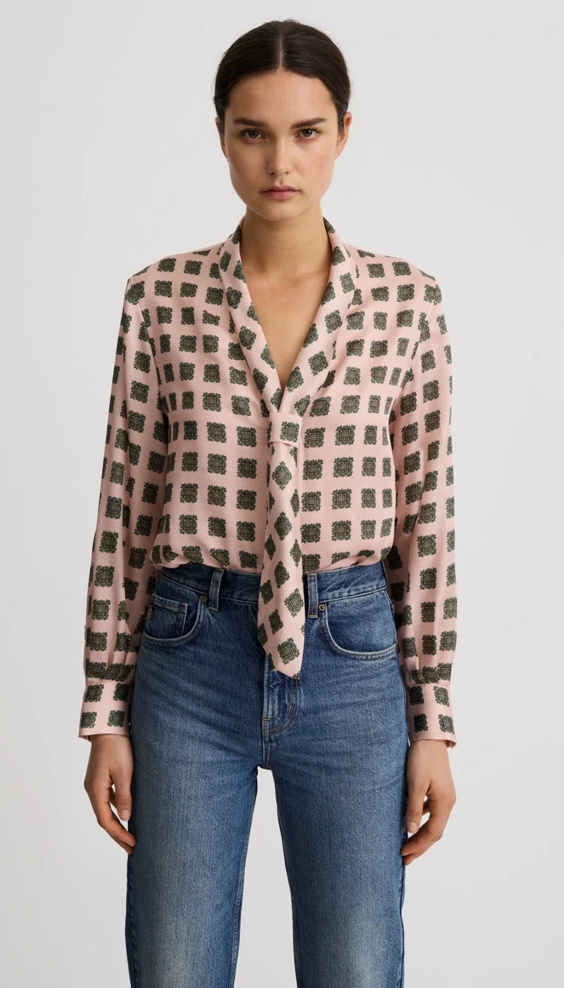Sm26055 Blush Medallion Blouse