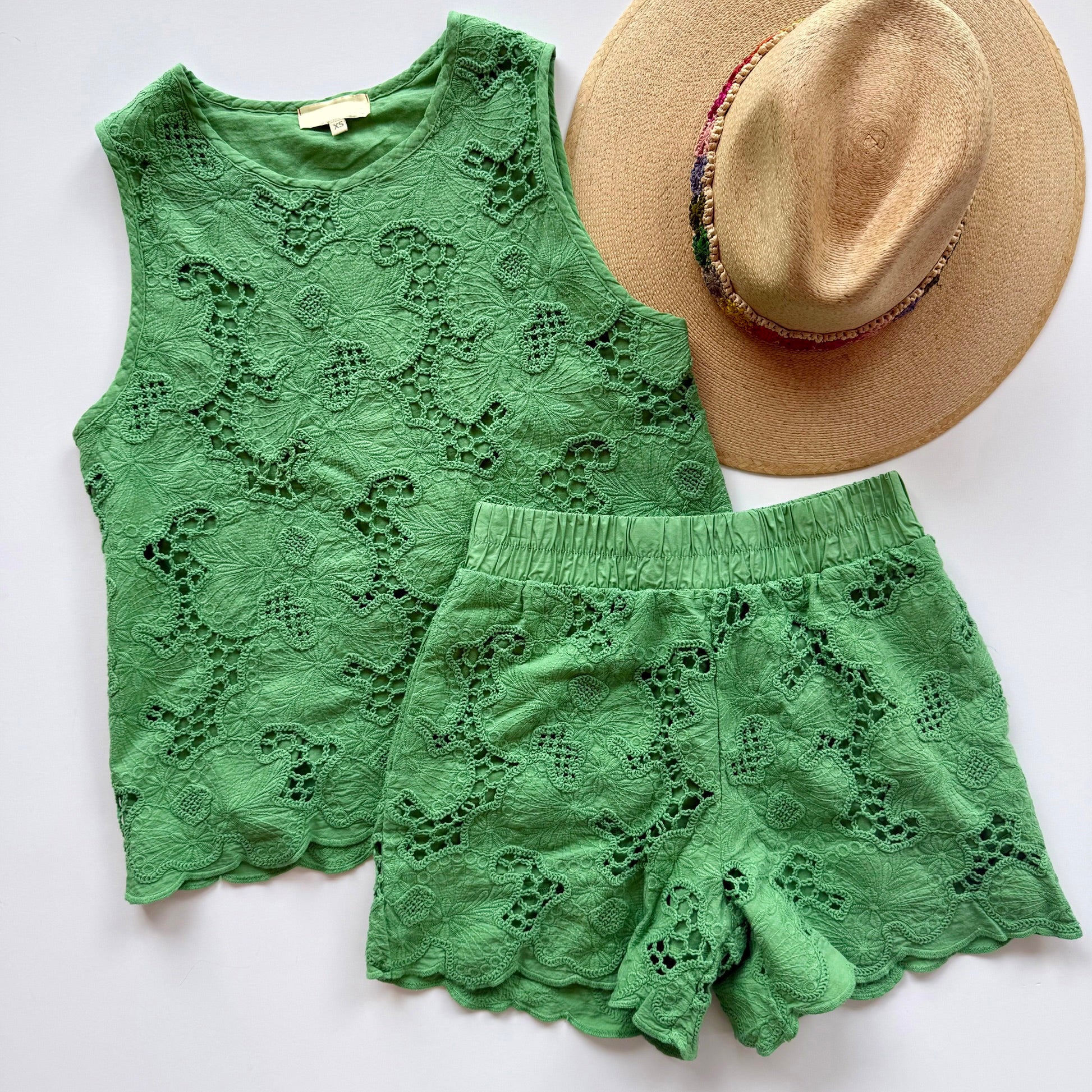 St1704 Green Lace Tank