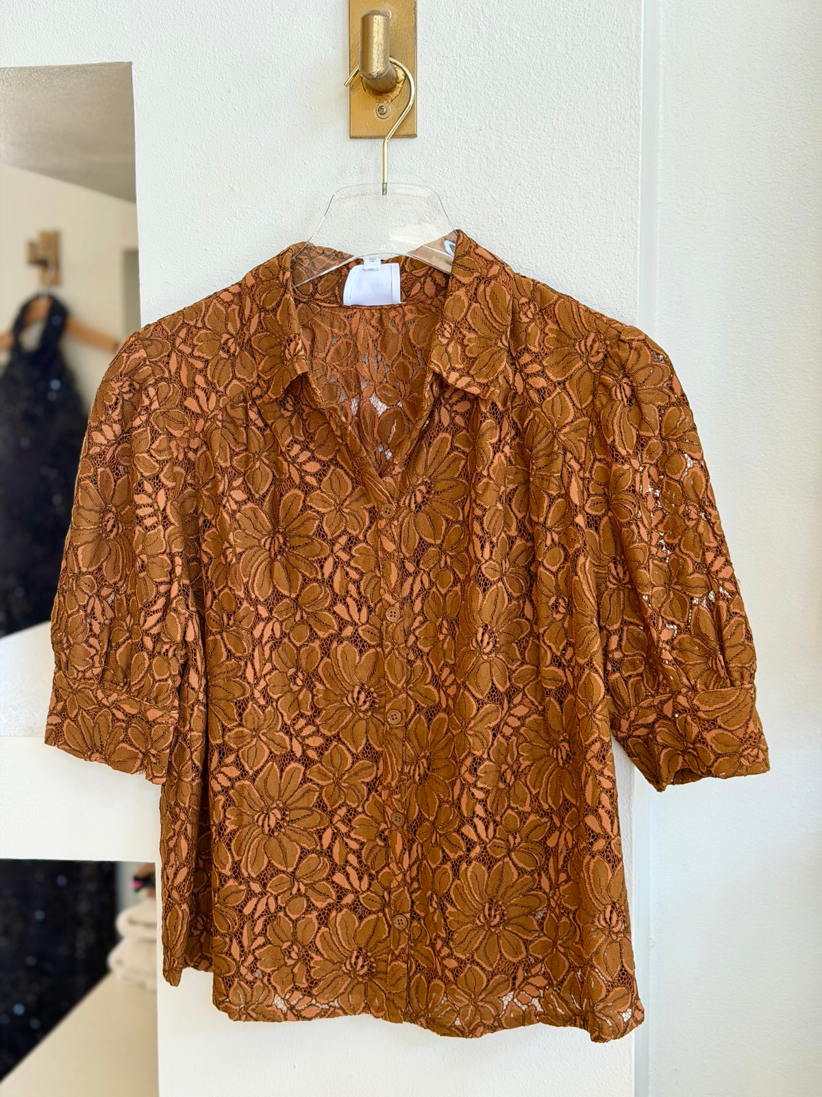 Su171 Rust Lace Blouse