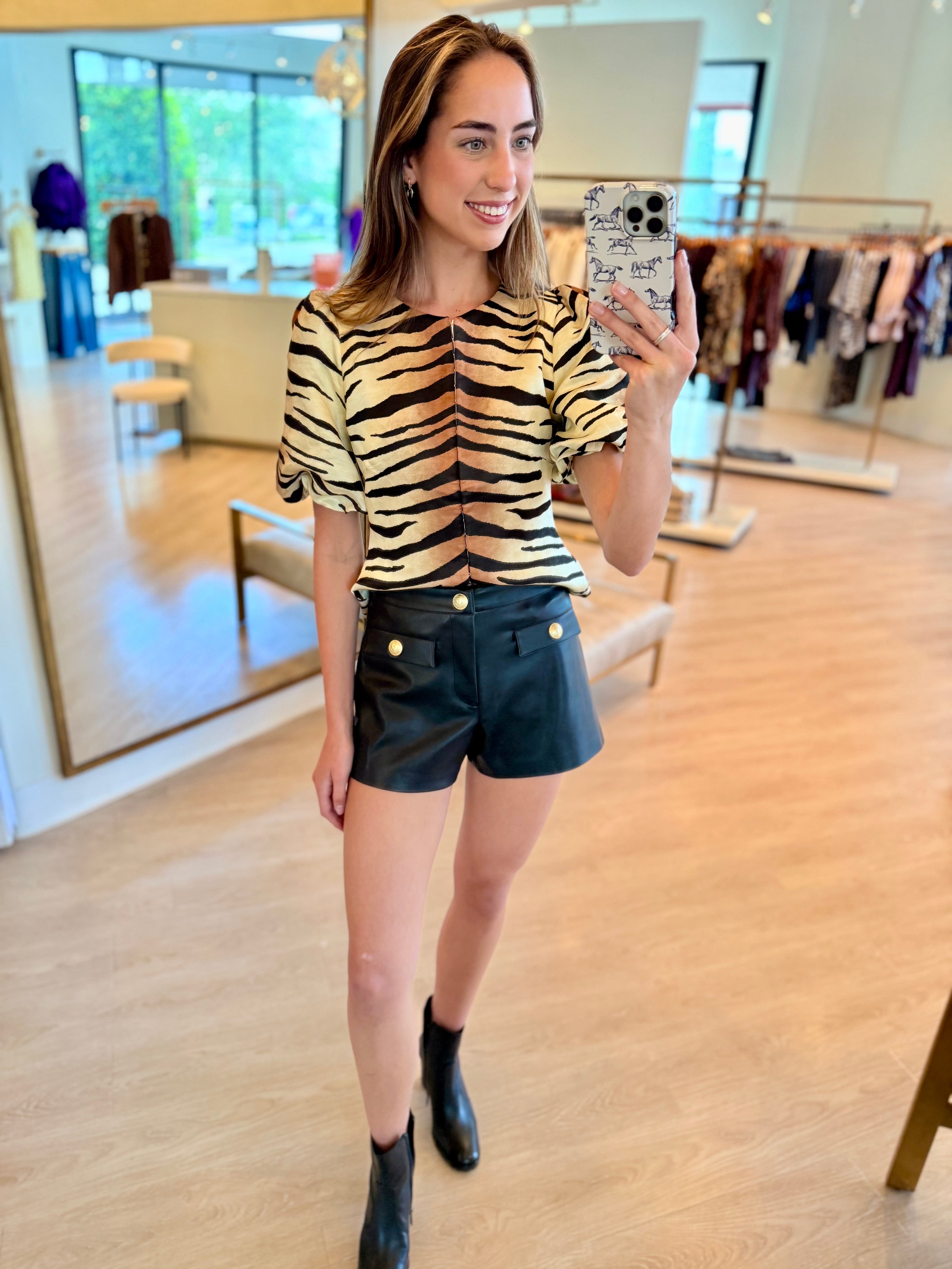 Ha5386 Tiger Puff Sleeve Top