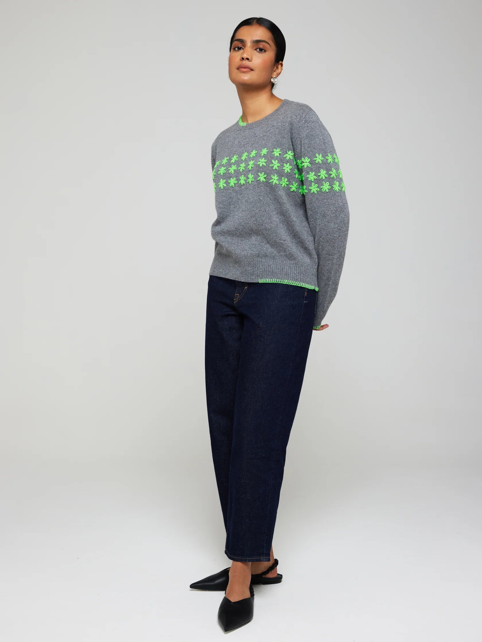 Br015 Brodie Neon Flower Embroidery Sweater