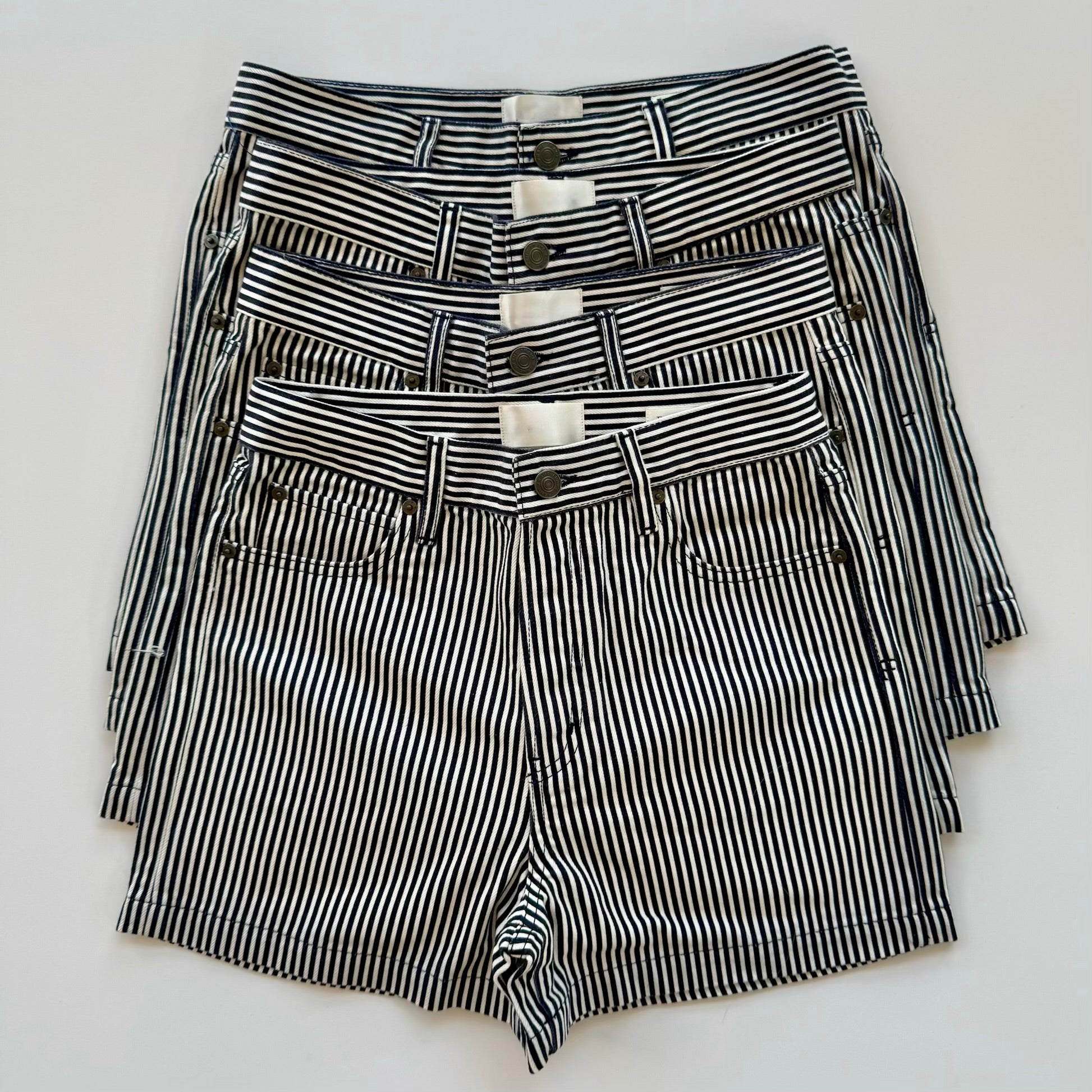 Fr6728 Everyday Short - Navy Stripe