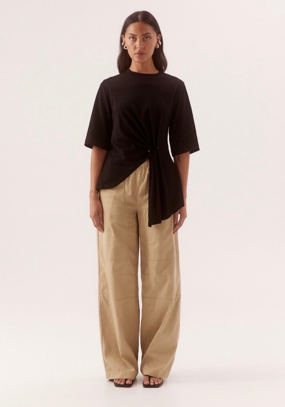 So6045 Black Split Hem Tee