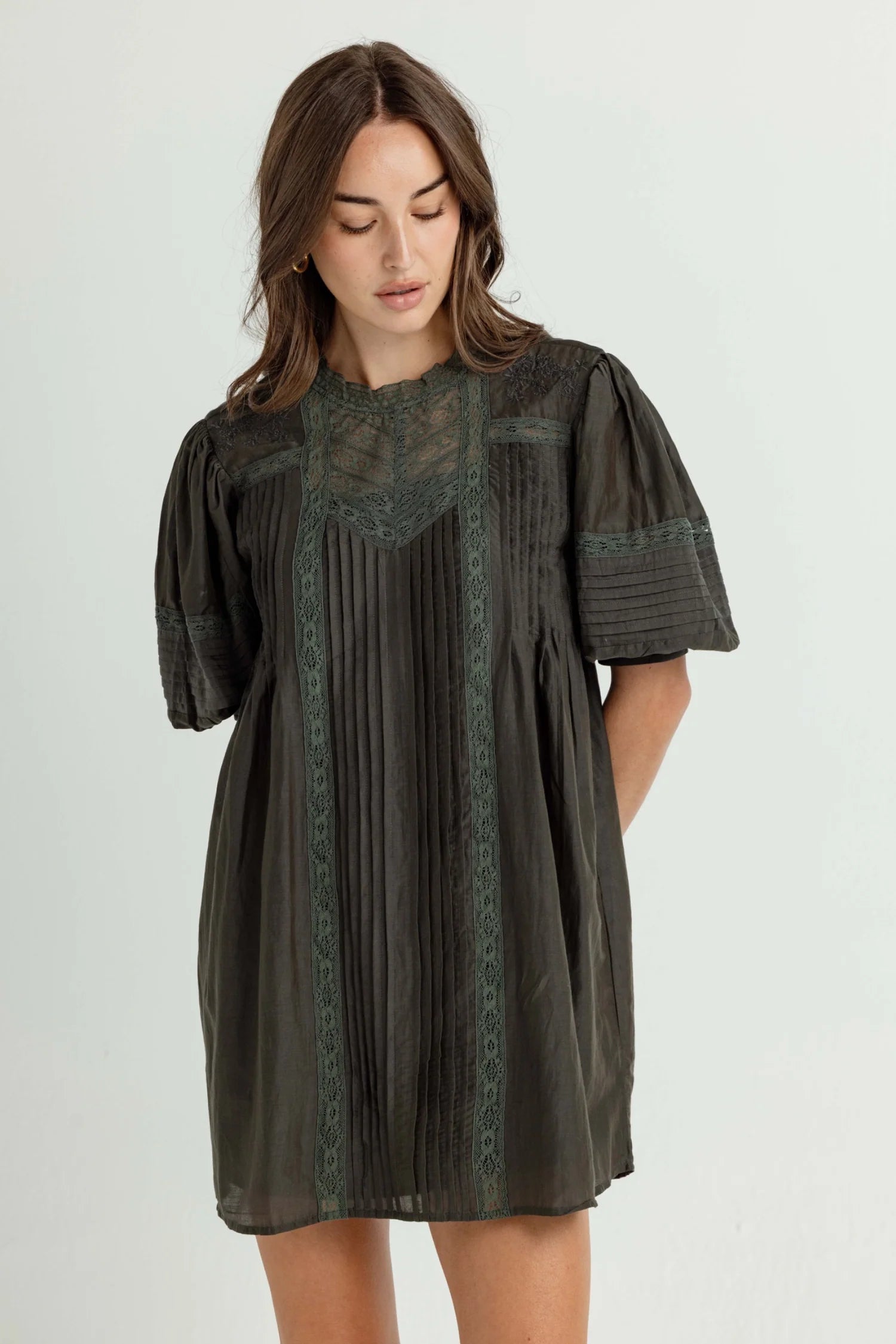 Su051 Green Feminine Shift Dress