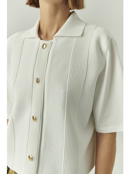Ex5108 Cream Knit Button Top