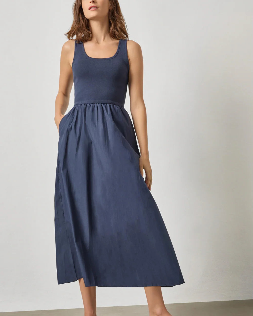 Lipa3292 Navy Mixed Media Midi Dress