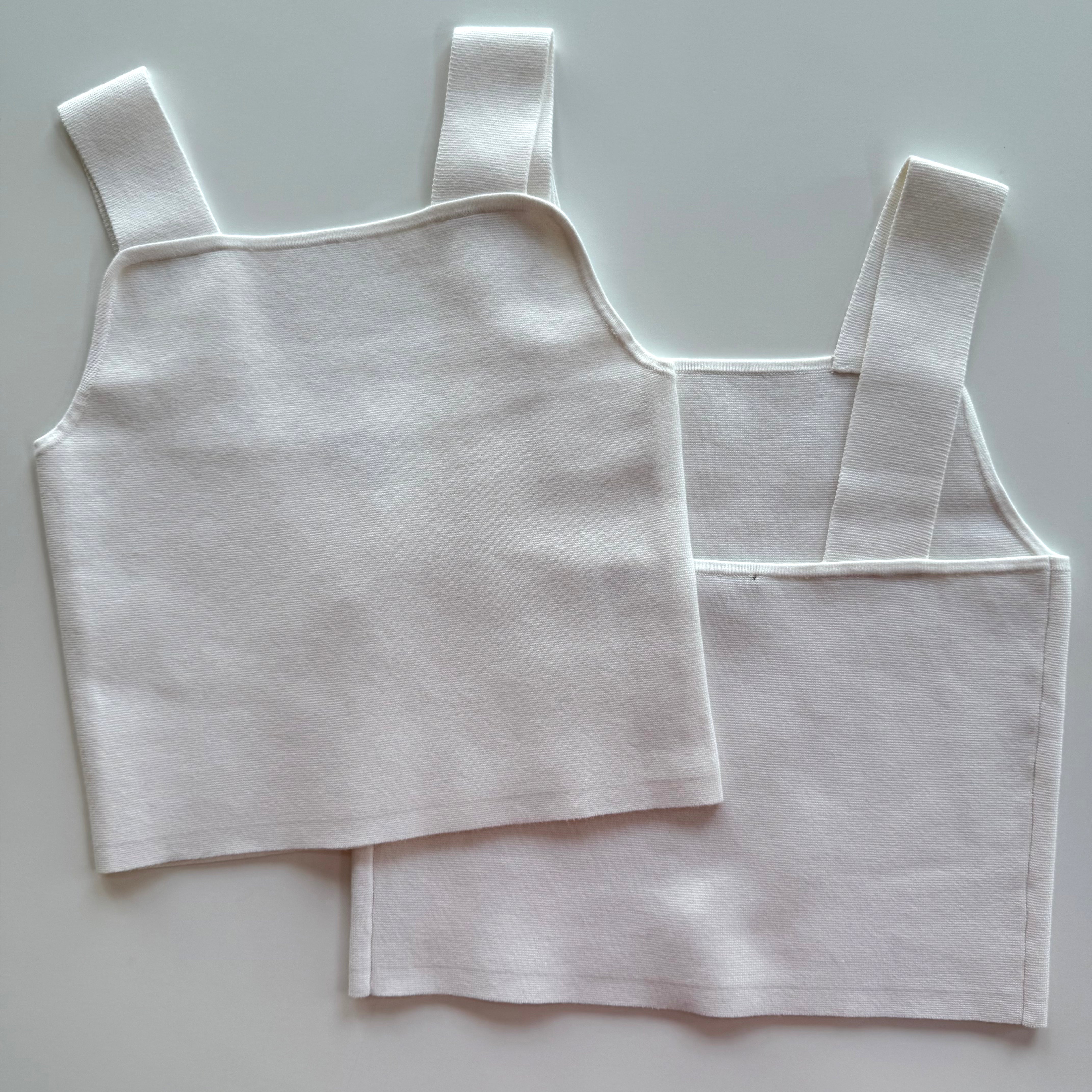 Lipa3291 White Knit Tank