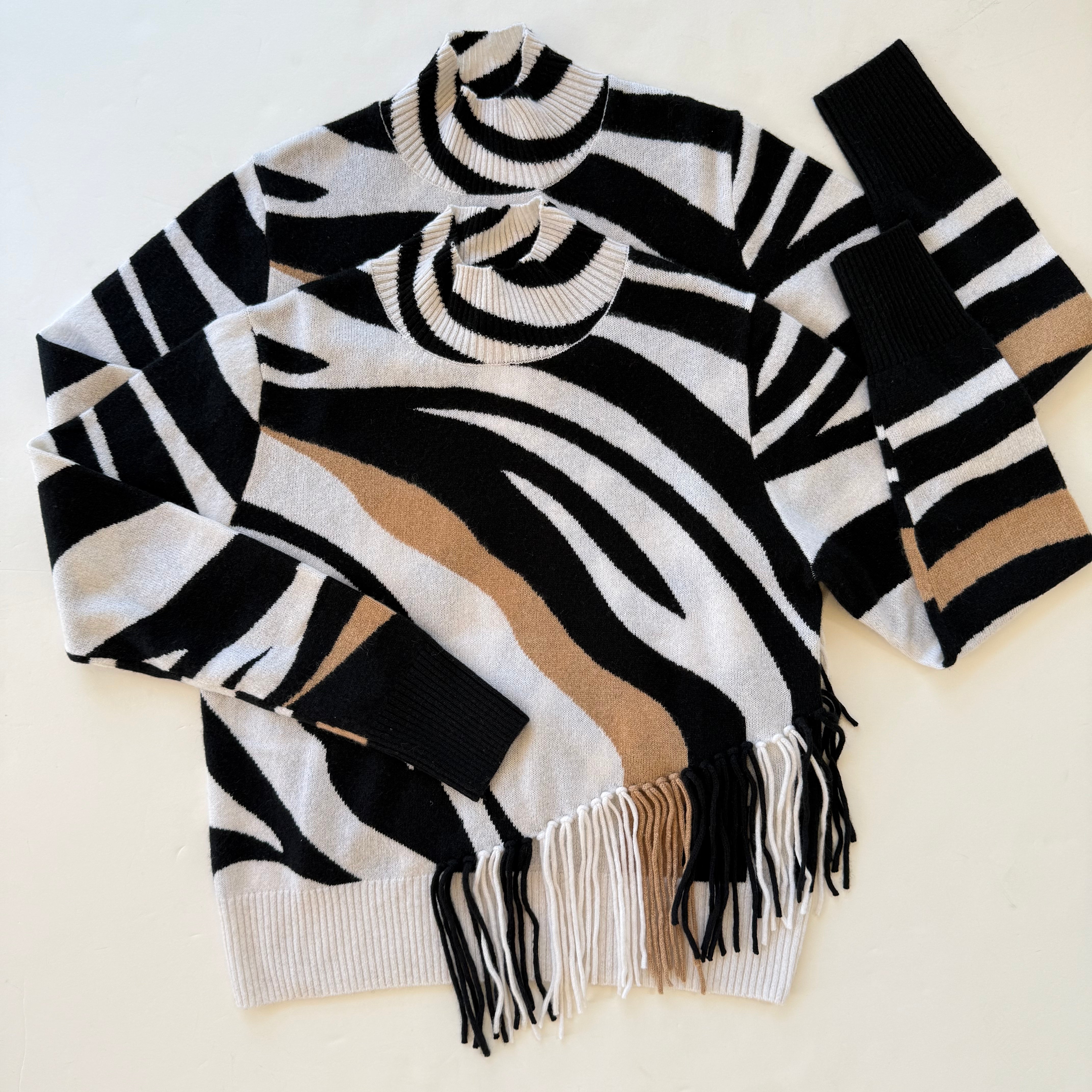 Br080 Zebra Fringe Sweater