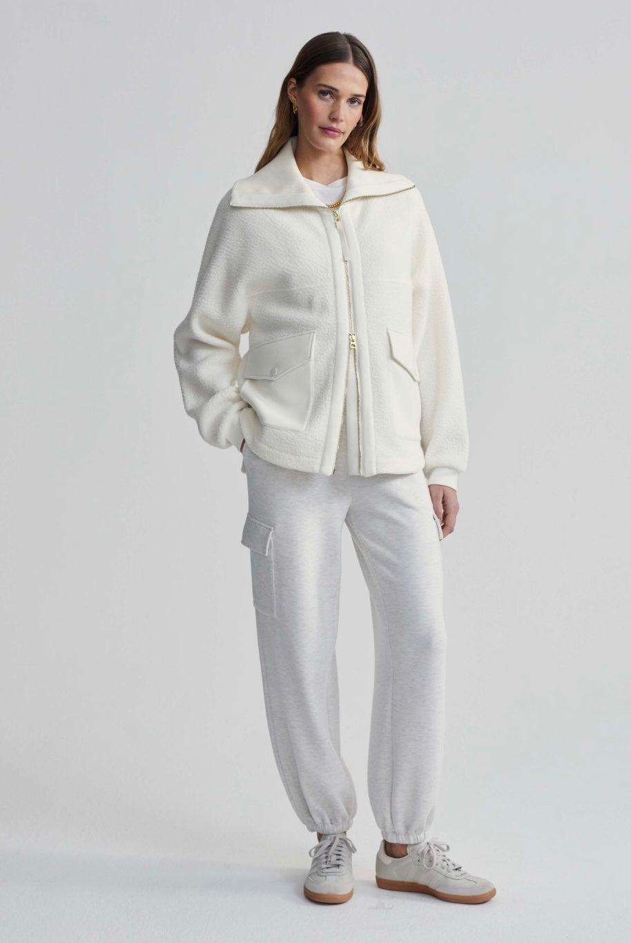 Va02070 Patch Pocket Fleece Jacket