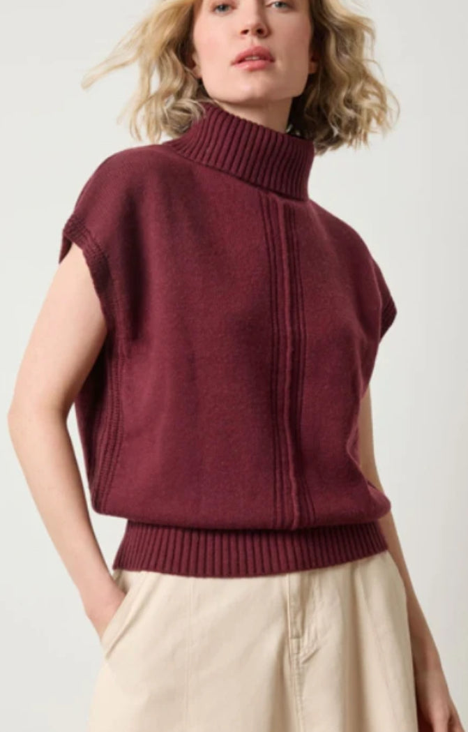 Lipa3071 Burgundy Sweater