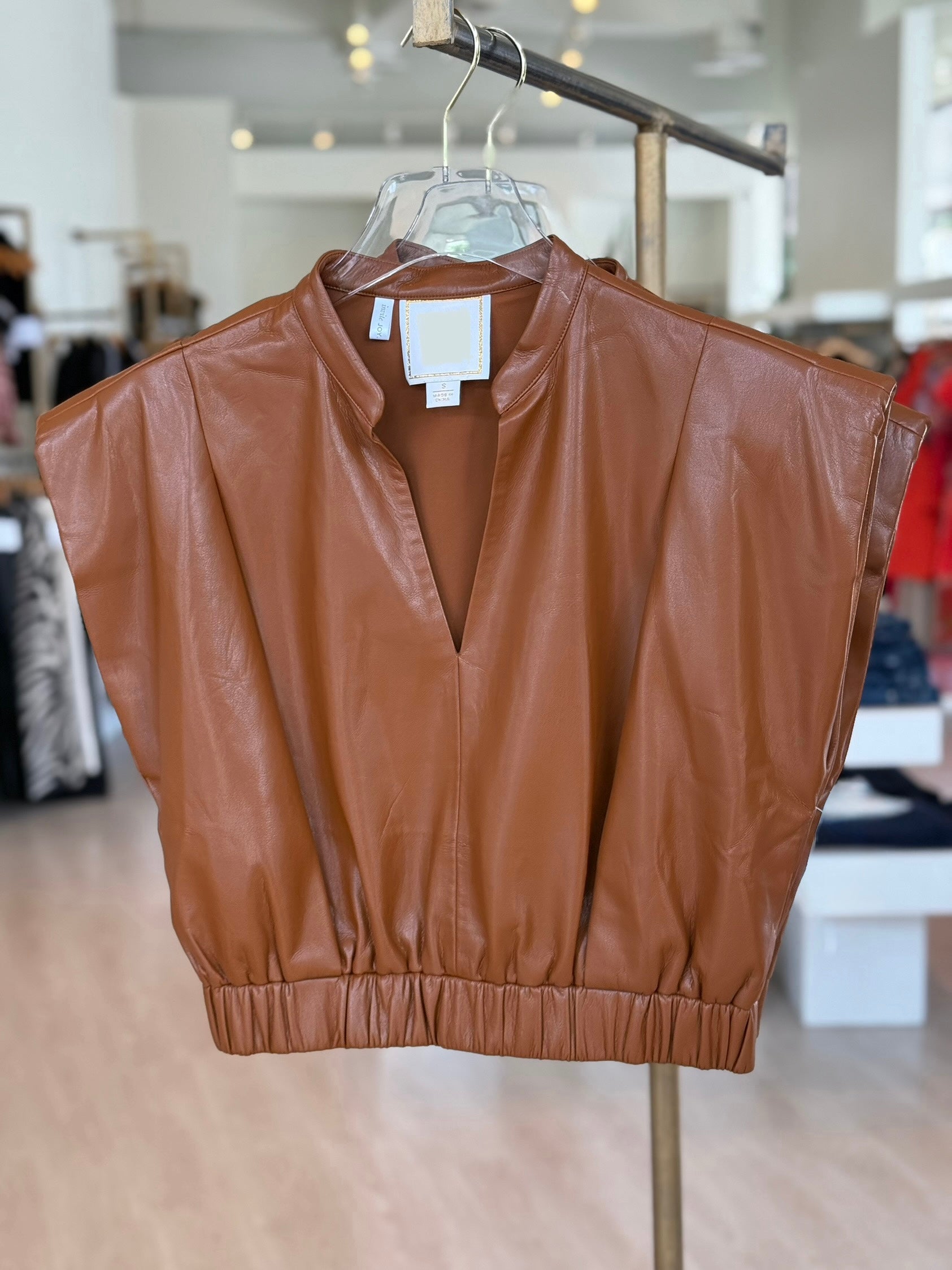 Em407 Mocha Faux Top