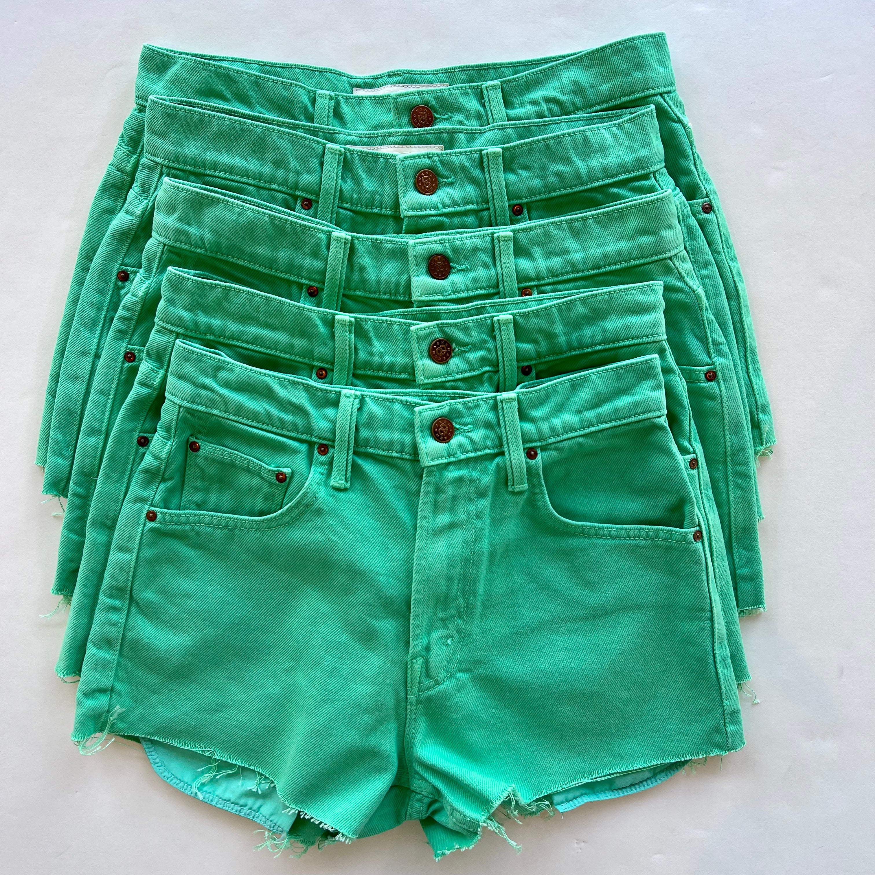 Mo1359 Mother Fun Dip Short - Summer Green