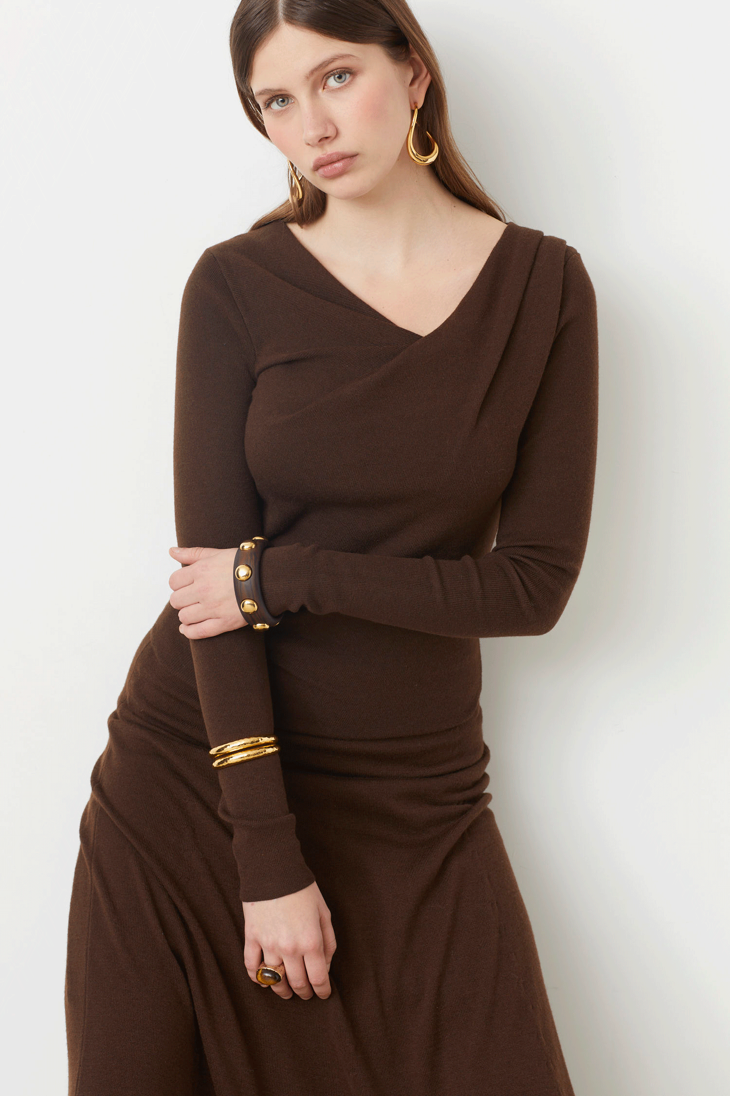 Su1112 Café Vneck Sweater