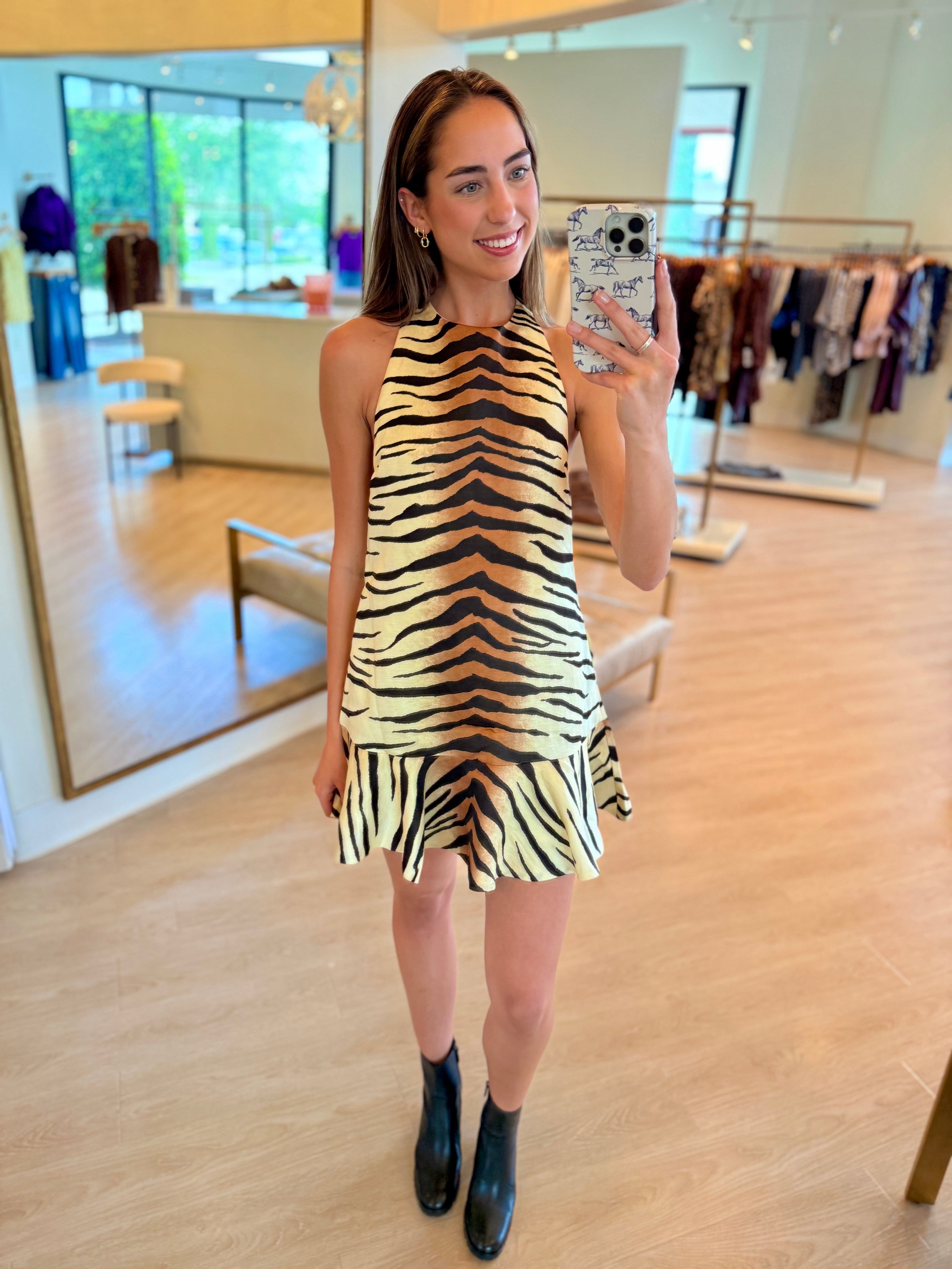 Ha8500 Tiger Ruffle Dress