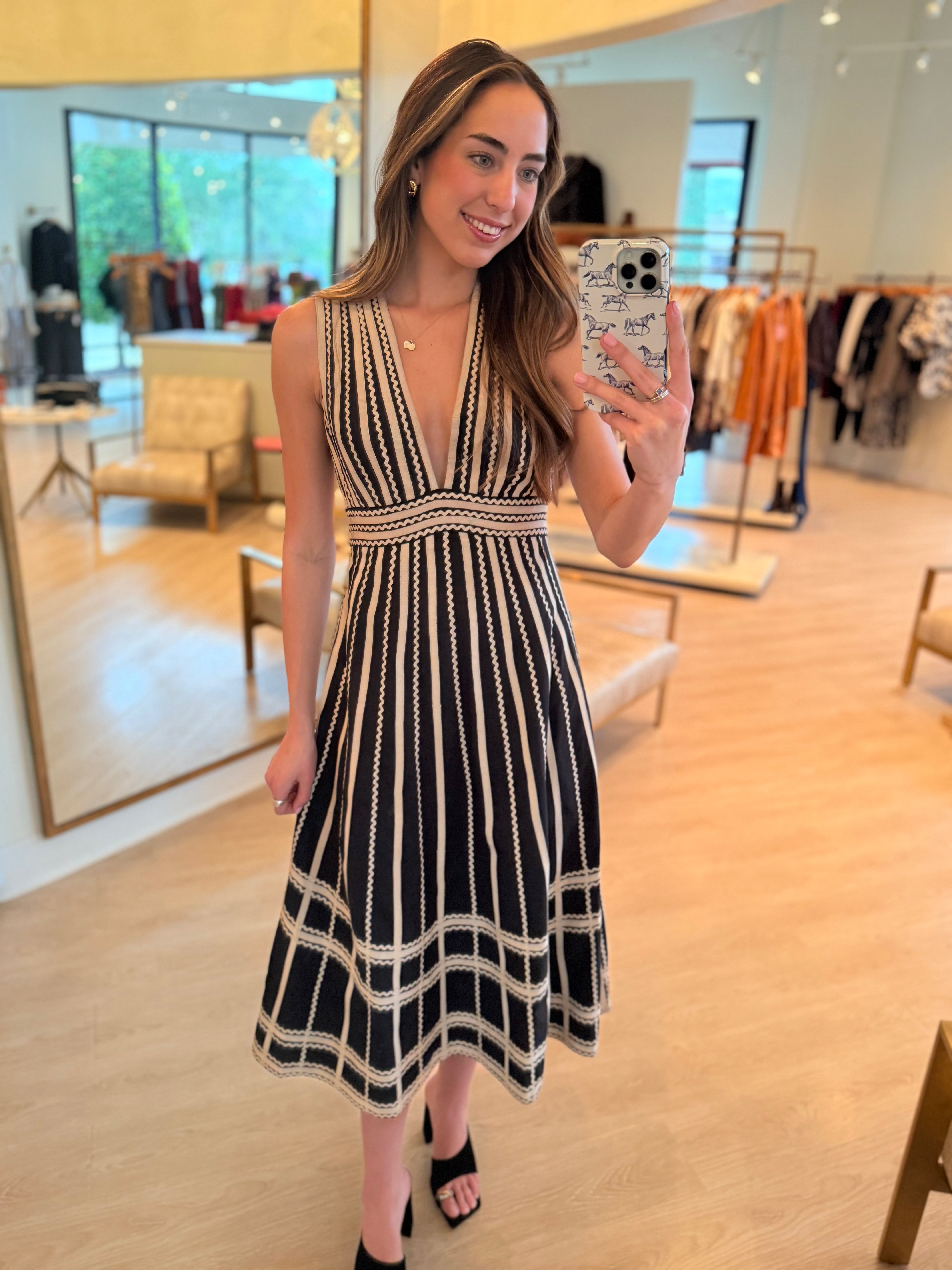 Ul0116 Deep V Midi Dress