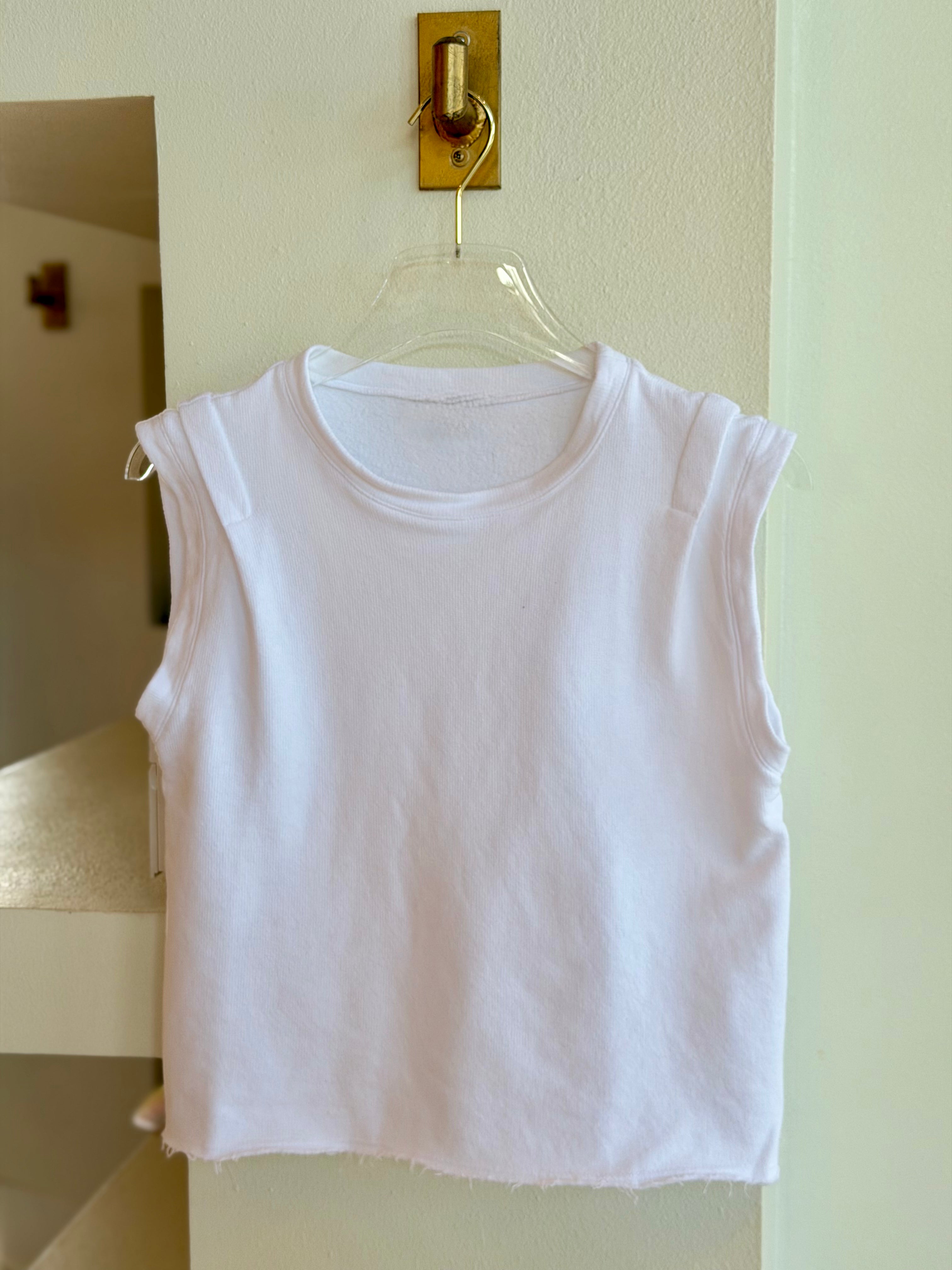 St1686 White Muscle Tee