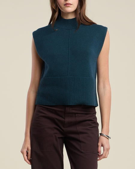 Veelectra Pine Mock Neck Top