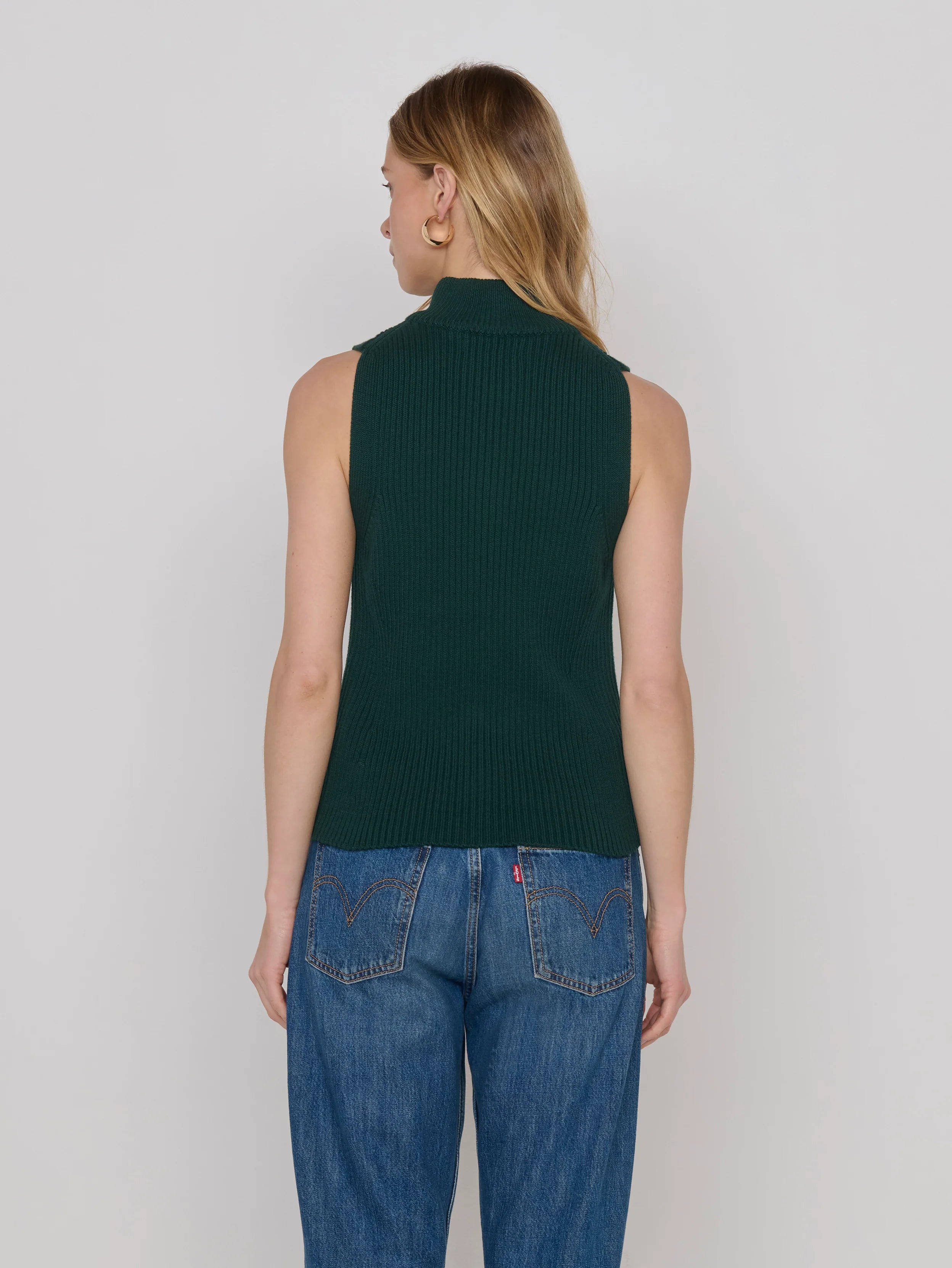 NA91100 Green Sleeveless Button Sweater