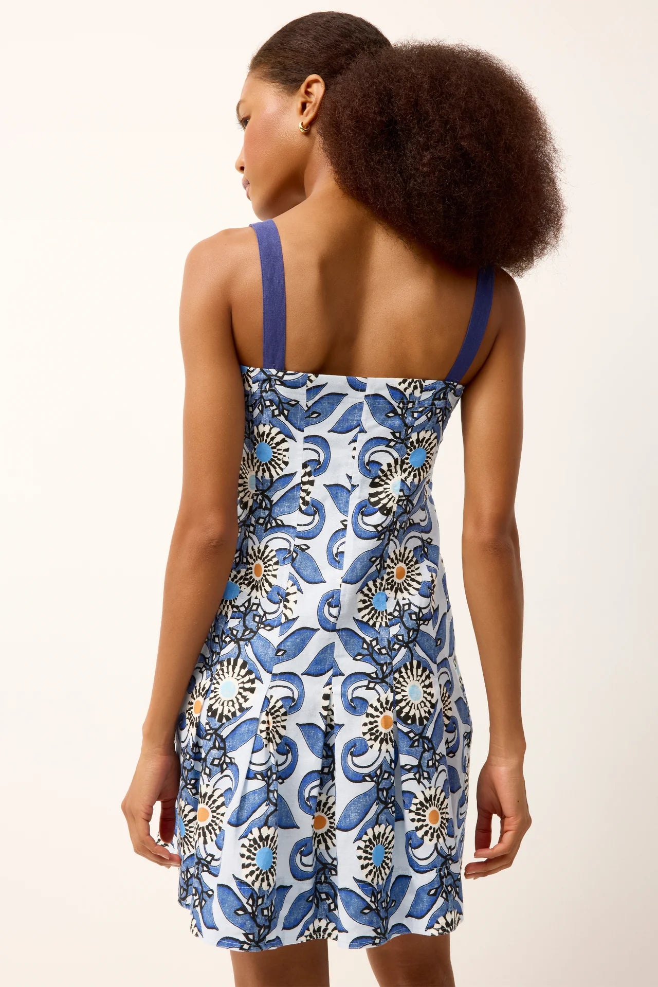 Ma236a Groovy Floral Shift Dress