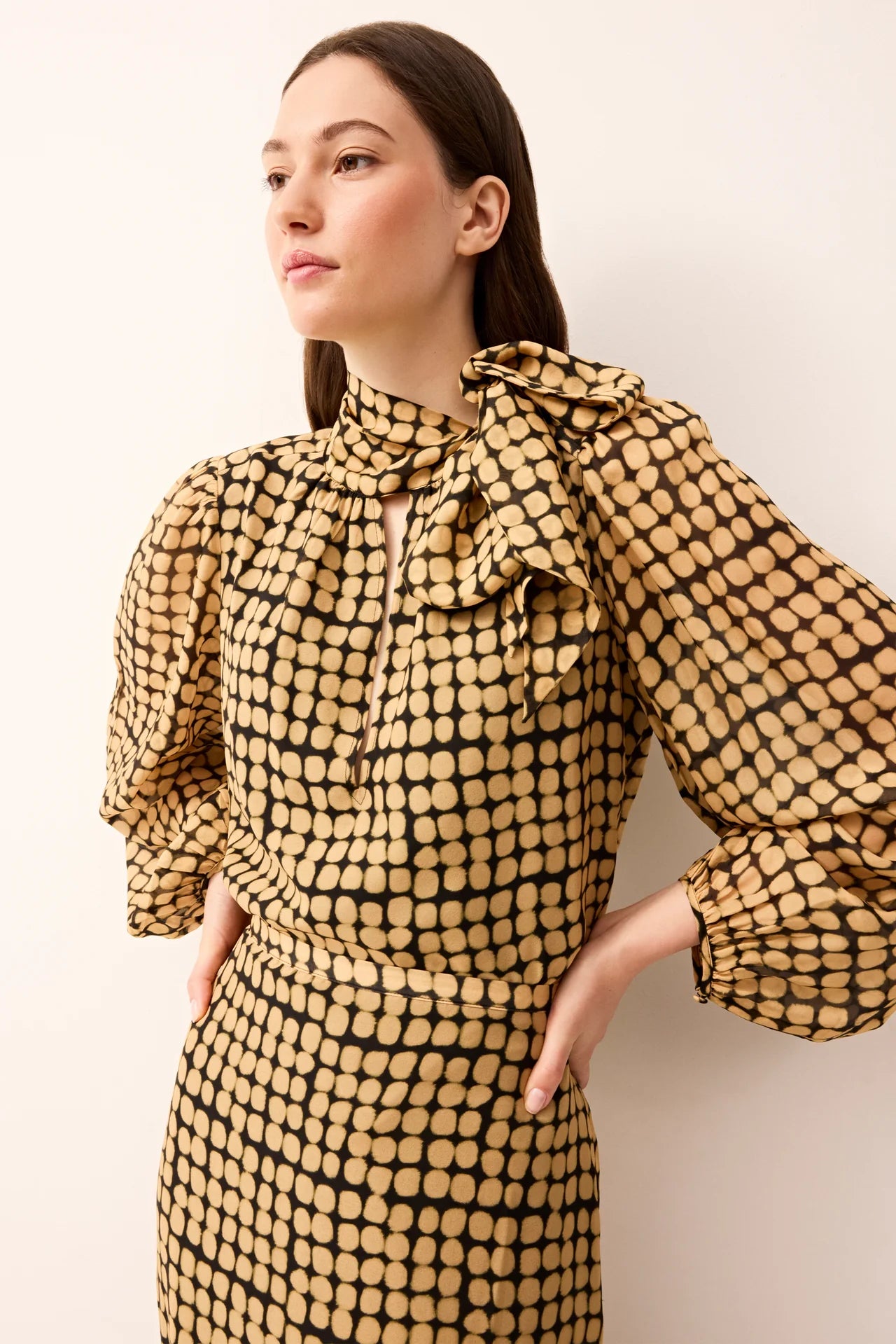 Ma1v14 Dapple Dot Blouse