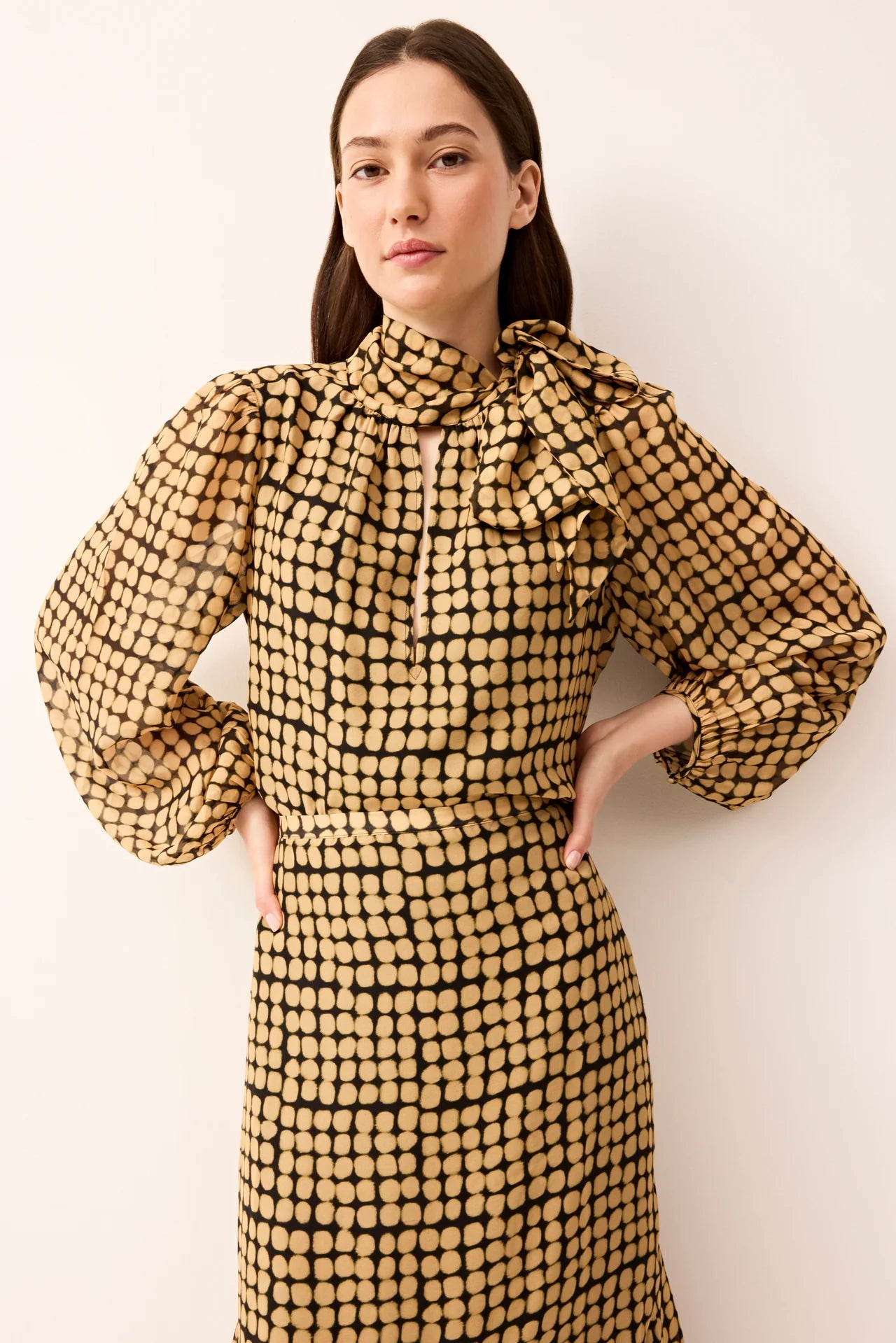 Ma1v14 Dapple Dot Blouse