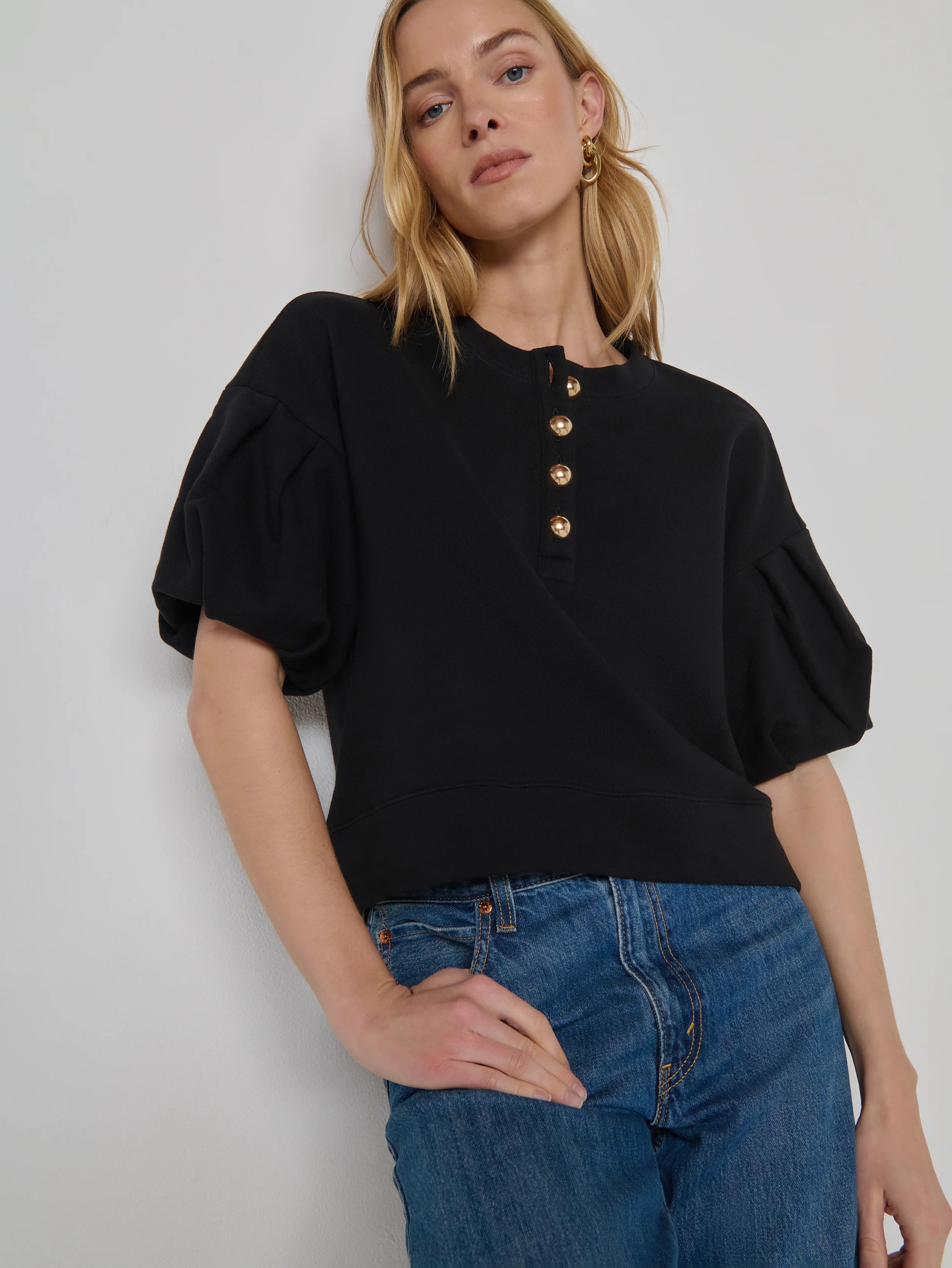 Na11565 Black Puff Sleeve Sweatshirt