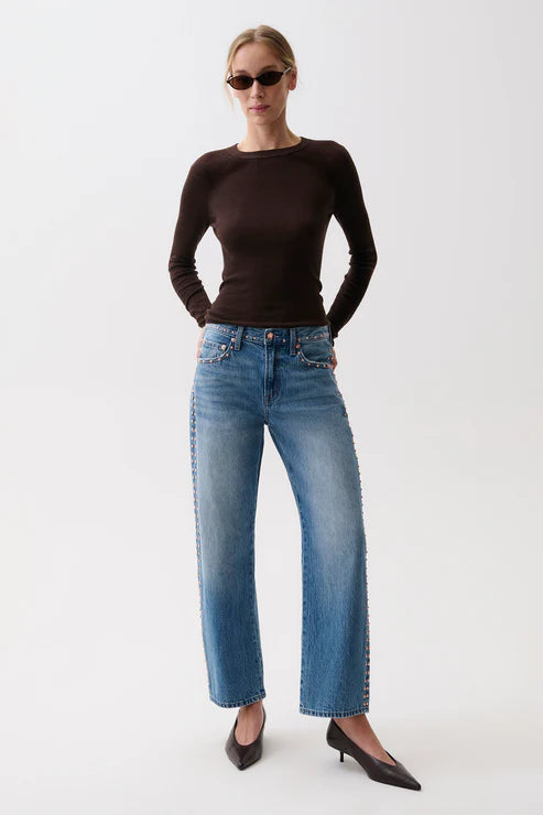 Pi6200 Mid Rise Bowed Straight Jean - Star Studded