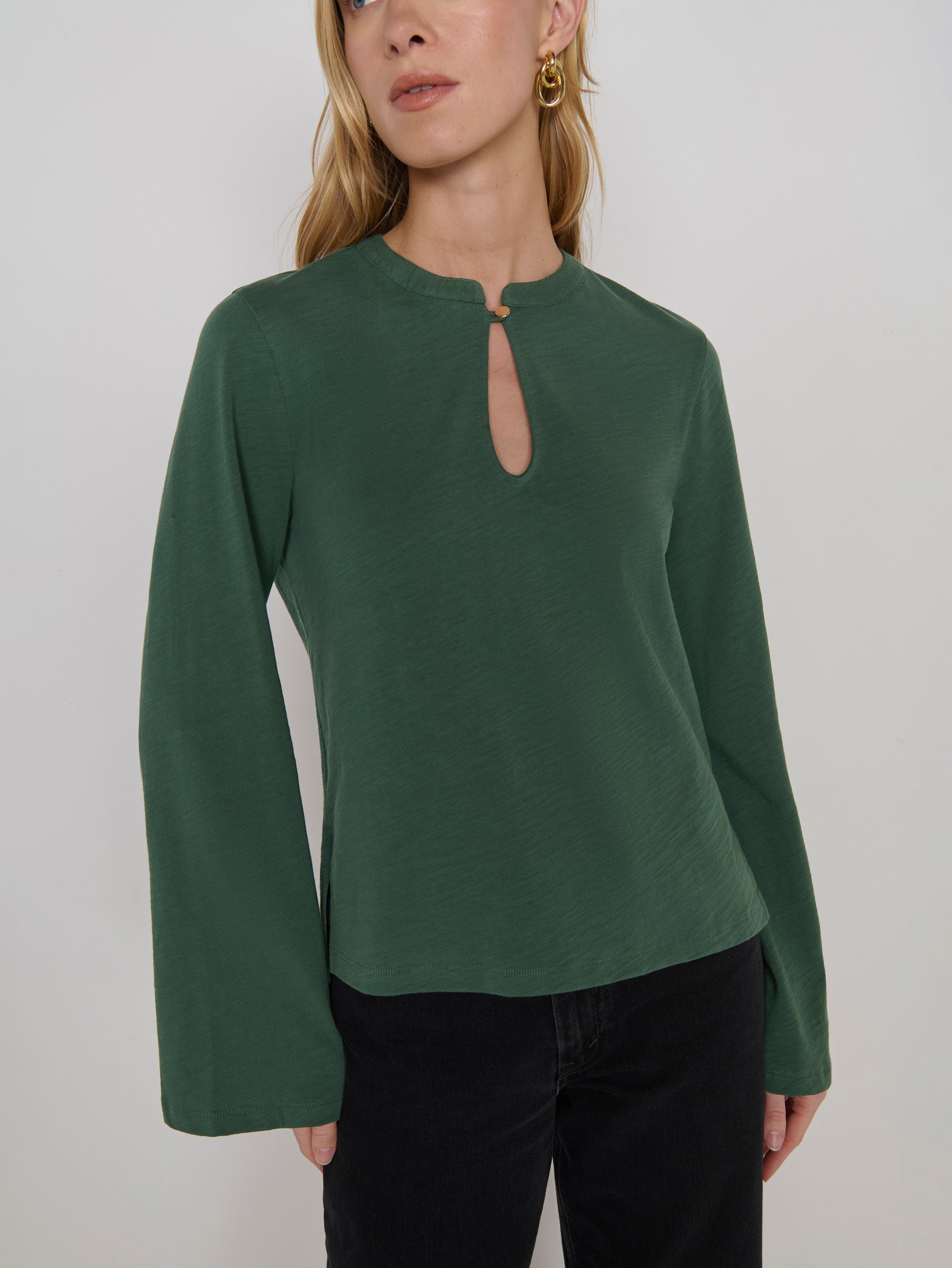 Na11602 Garden Green Keyhole Top