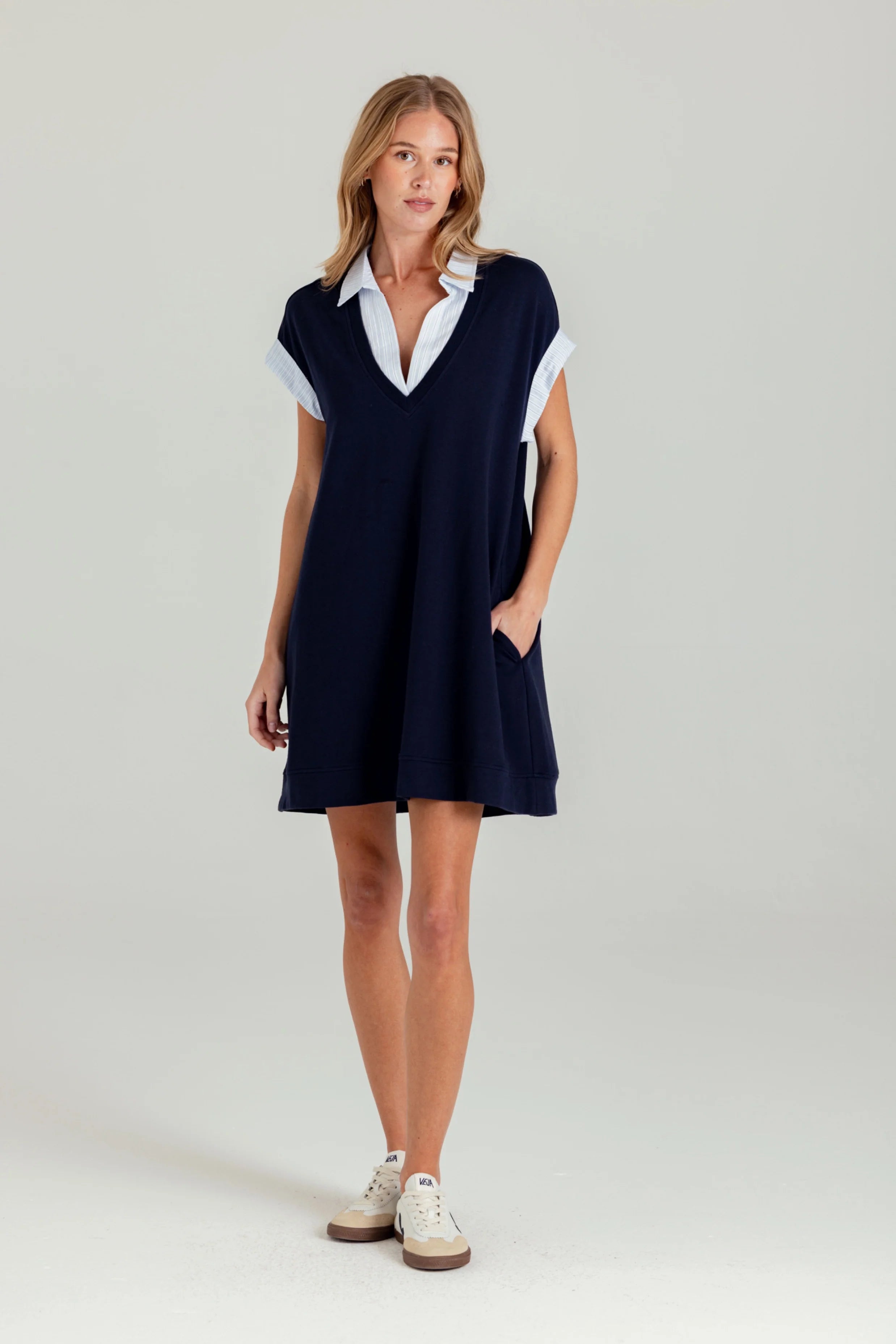 Su074 Navy Layered Dress