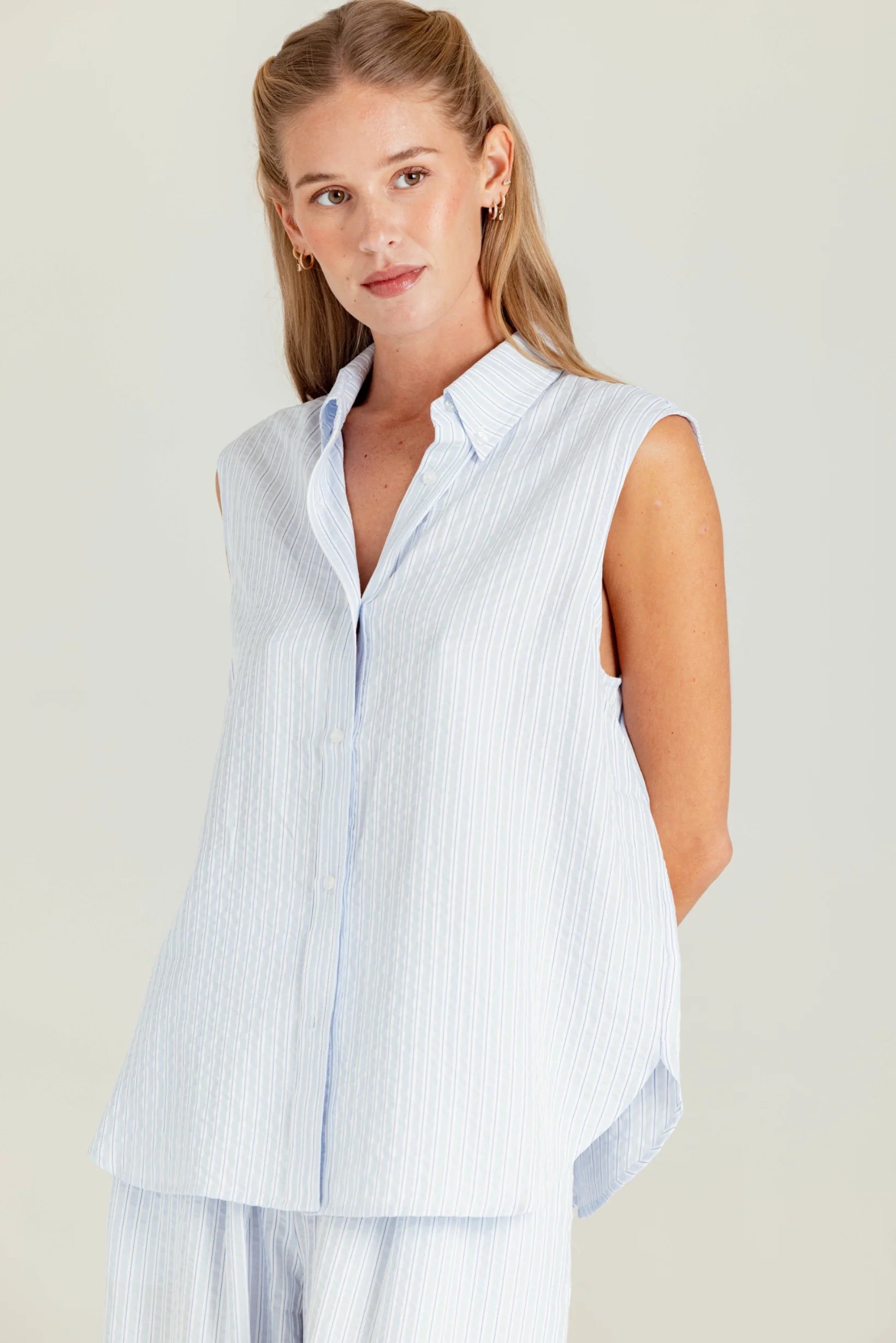 Su003 Azure Stripe Top